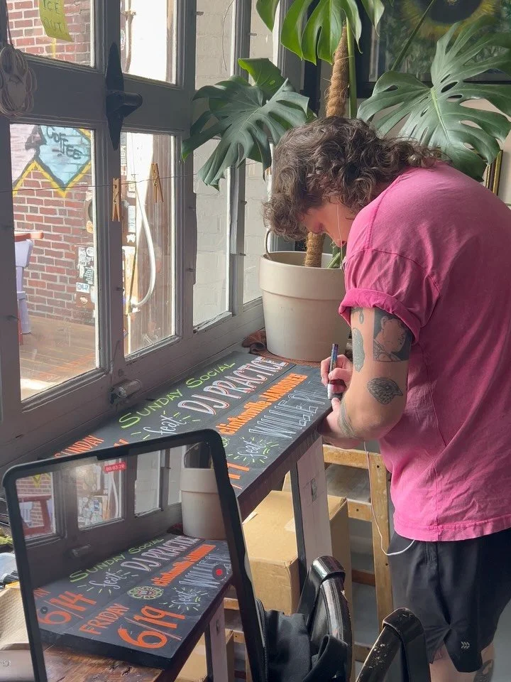 @doriandraws hard at work drawing up our new events signage!!! this will be displayed outside to show all of our weekly events! feel free to check it out to see what&rsquo;s going on everyday here at Global Gallery! 

#clintonville