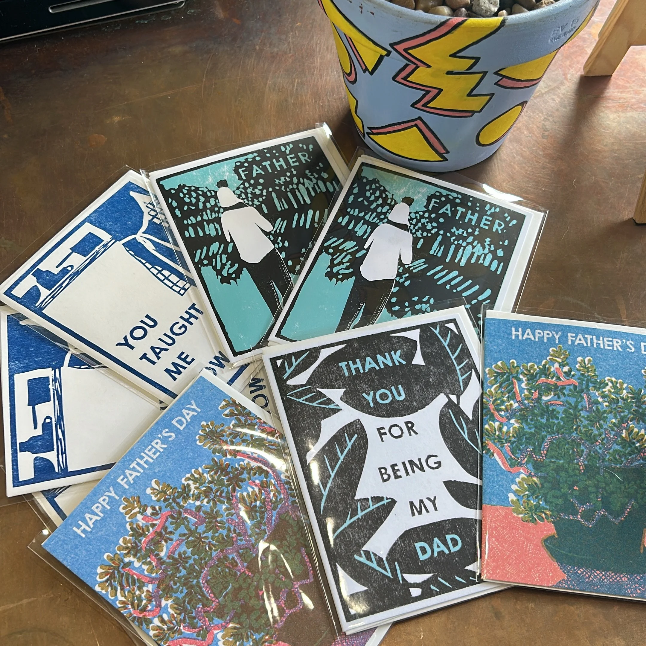 got some gorgeous father&rsquo;s day cards in from good paper :) support fair trade and come take a look of our large selection of cards! 

#clintonville #fairtrade 

@goodpapercards