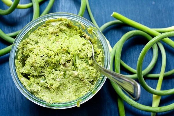 Garlic-Scape-Pesto.jpg