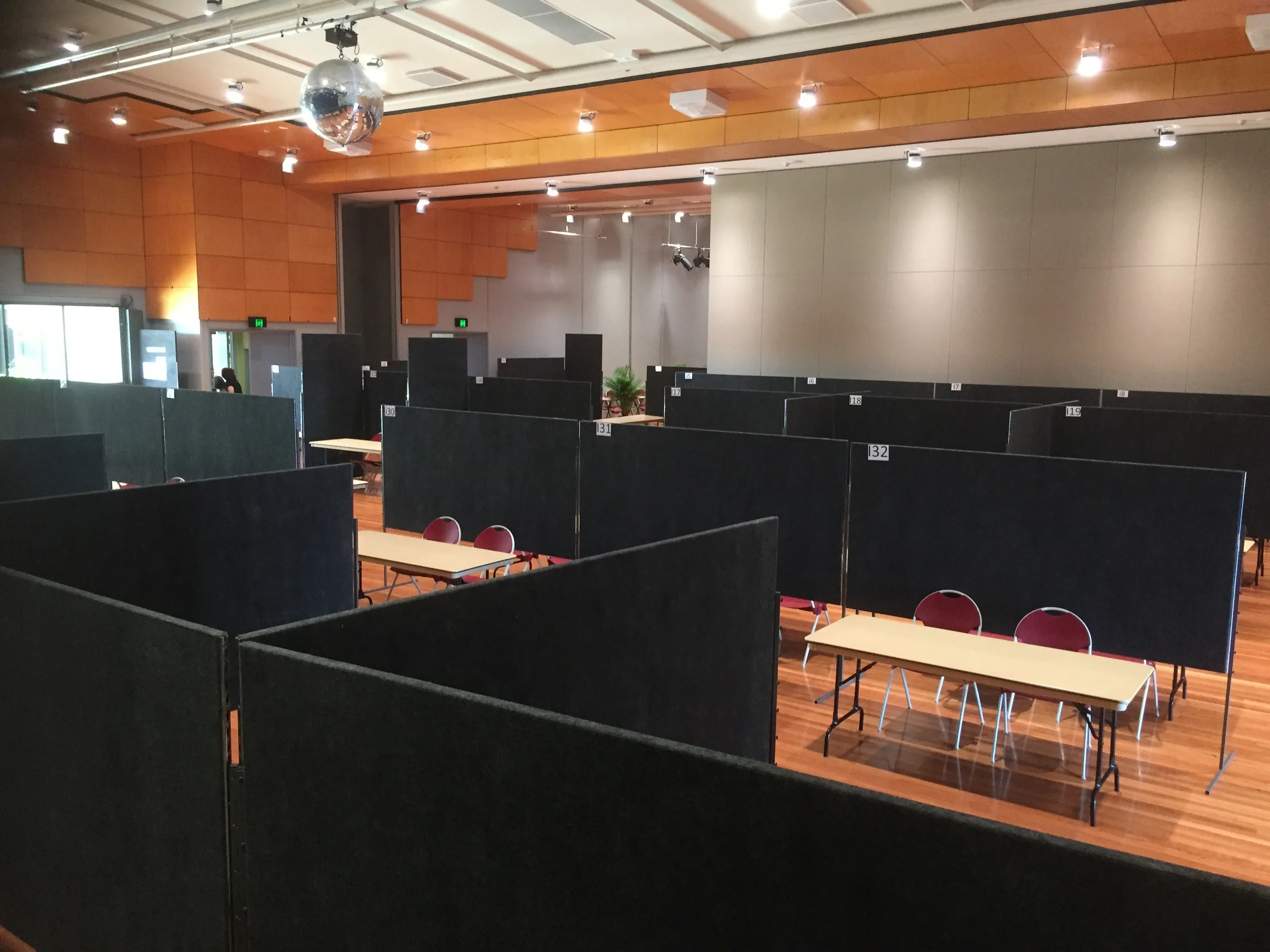 Partitions at Lake Kawana.jpg