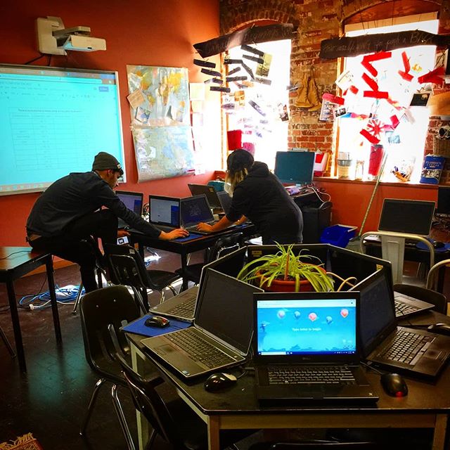 #oldiebutgoldie snap of our #techteacher 's Amina &amp; Michael setting up a classroom at @voiceintegrativeschool for our #html and #css course offering 🤘😁🤘
.
.
🔥#technology is for everyone!🔥
.
.
Are you interested in bringing technology classes