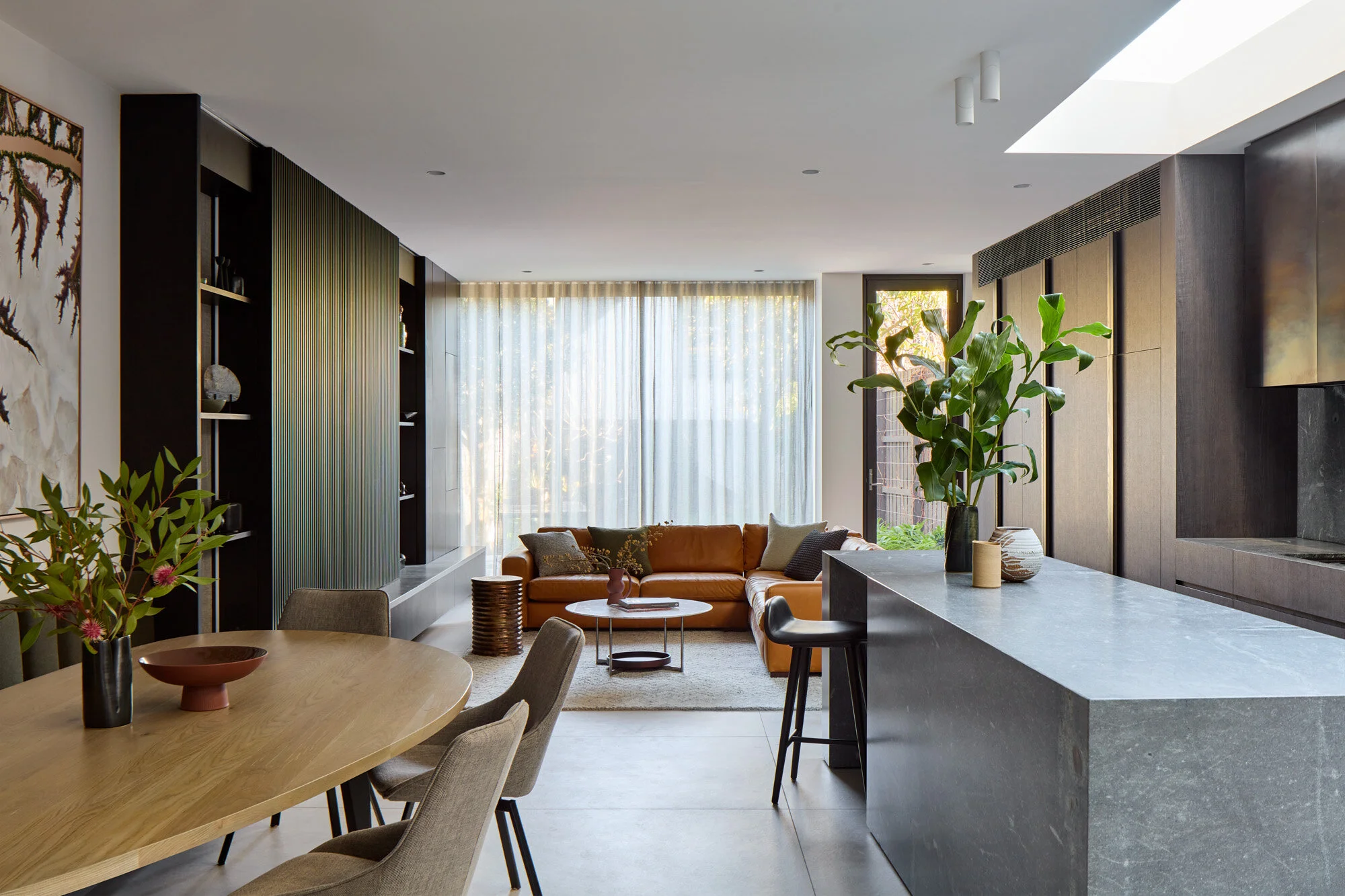 20200628_honto_howe crescent_042-2.jpg