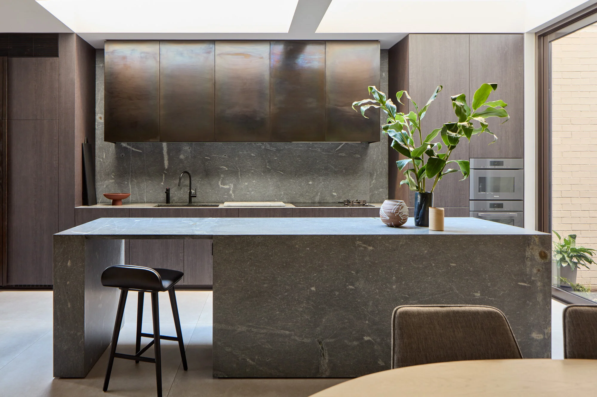 20200628_honto_howe crescent_059-2.jpg