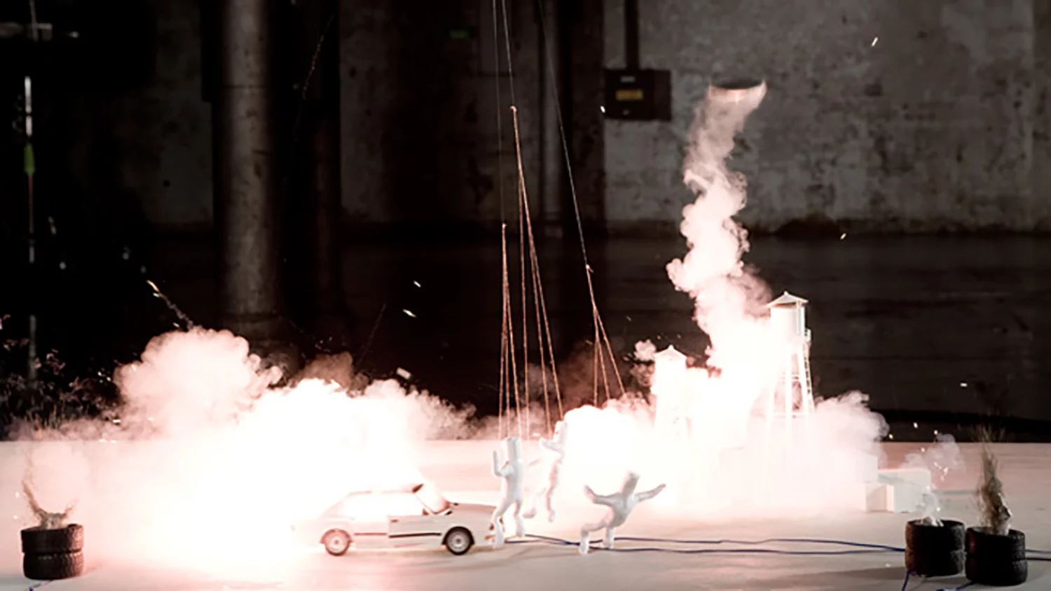 POSEABLE PUPPETS STOOD-IN WHEN SHIT GOT REAL