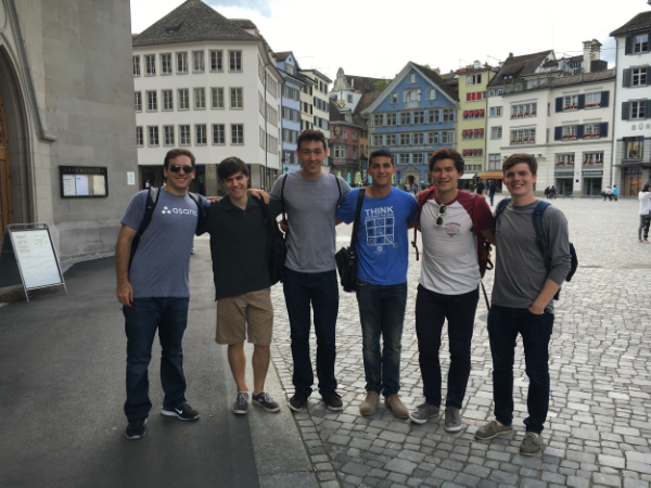 Some Dins in a Zürich square