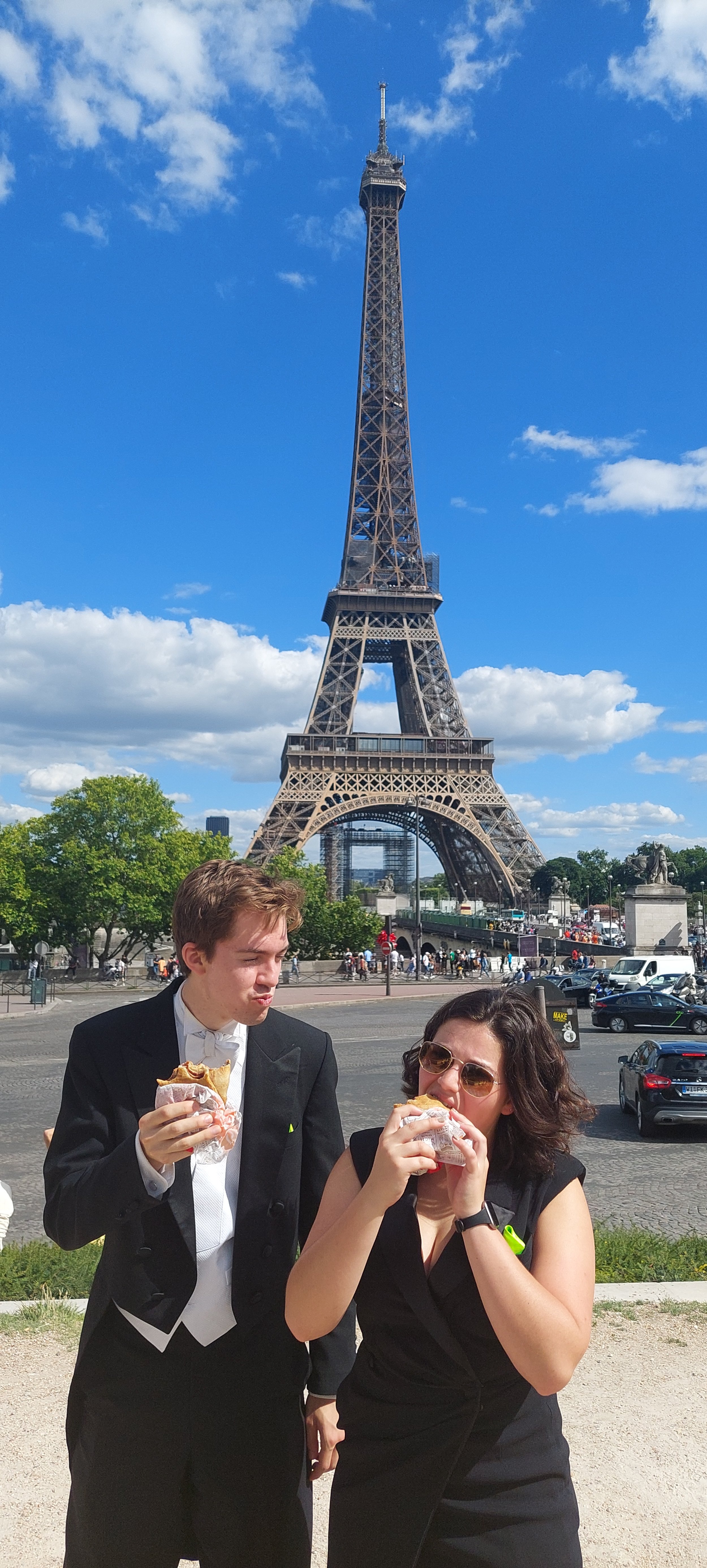 Crepes in front of the Eiffel Tower