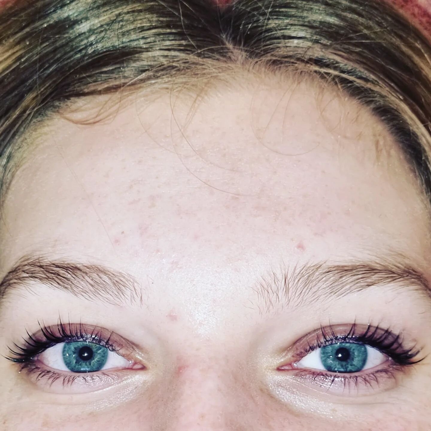 Fresh lashlift getting ready for the formal season, lashlifts last approximately 8 weeks 💕 available at Unique Beauty 
#mylamination