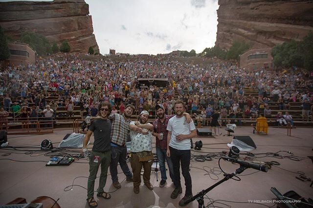 There&rsquo;s only but 28 tickets remaining for the Driftless Drive-In humdinger show at @driftlessmusicgardens, &ldquo;aka Red Rocks of the Wisconsin&rdquo;. If you&rsquo;re wanting to be there, use the appropriate series of clicks to acquire your t