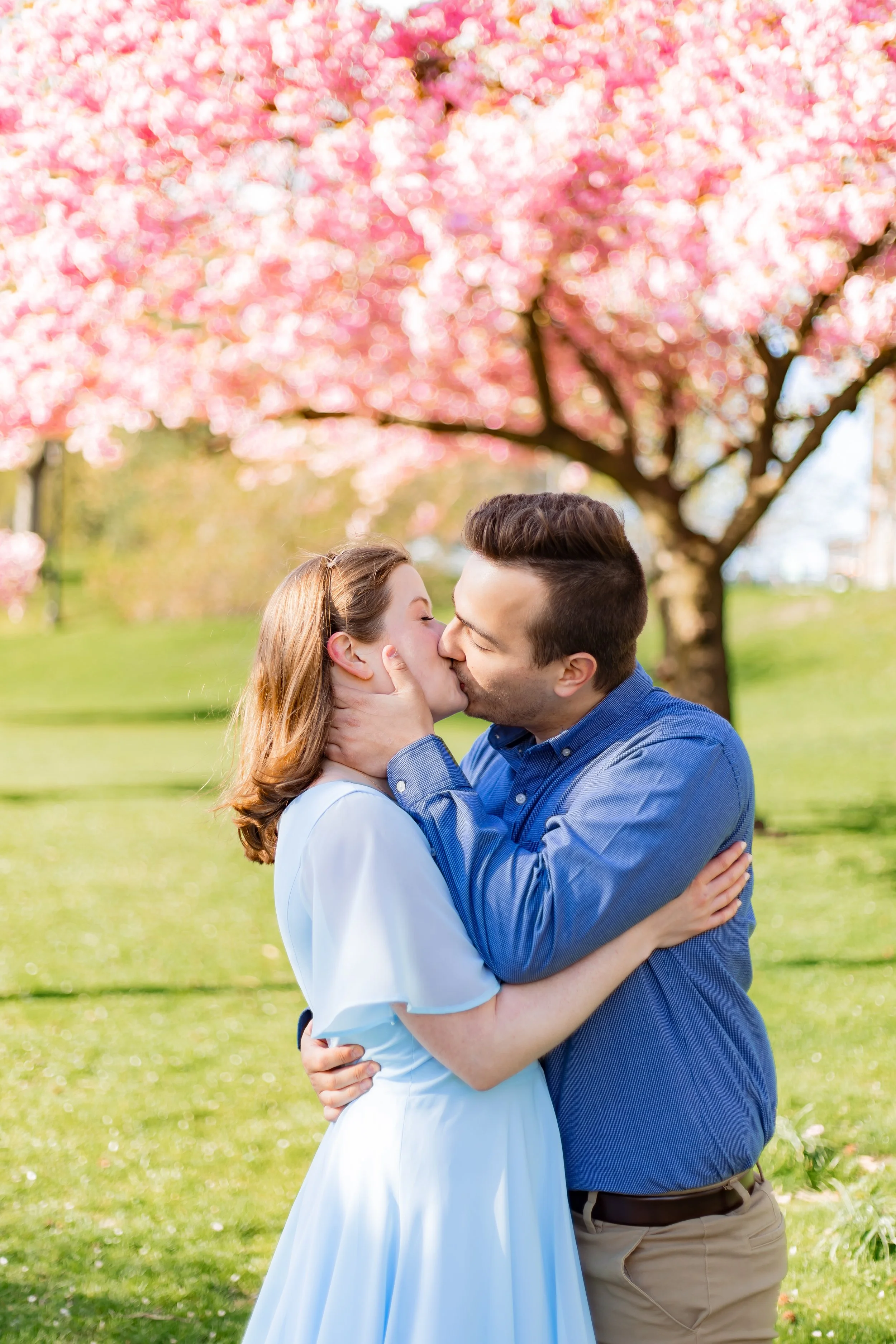 clevelandmuseumcherryblossomsengagementweddingphotographer-91.jpg