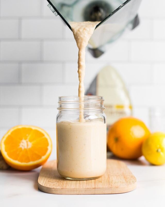 CREAMSICLE SMOOTHIE 🍊⠀
⠀
Stepping up the smoothie game these days by adding a little extra vitamin c! Go try this recipe out...stat. ⠀
⠀
&bull; 1/2 frozen banana⠀
&bull; 1 scoop vanilla protein ⠀
&bull; 1/2 orange⠀
&bull; 1 cup vanilla almond milk⠀
