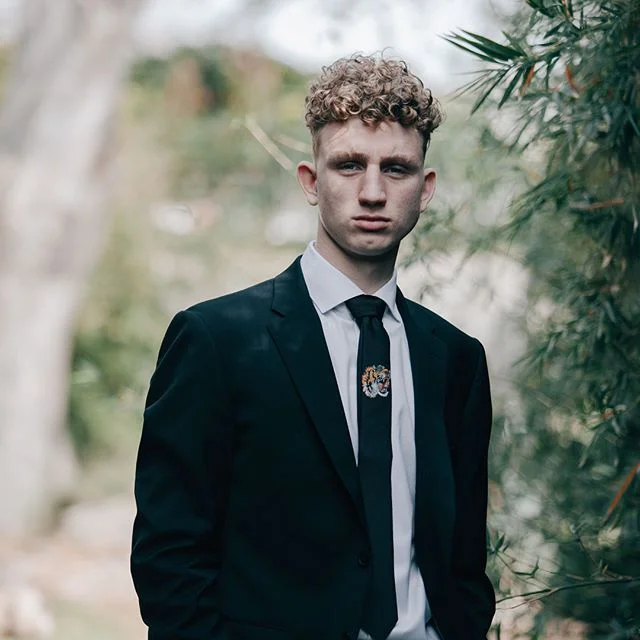 last week I went visited friends in Corpus Christi and while I was there I did this senior portrait session. congrats Carson!