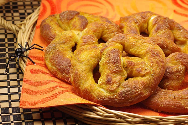 FINAL_Pretzels_600.jpg