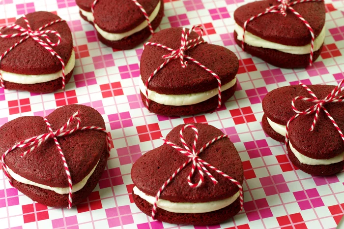 FINAL_Valentine_700b_1.jpg