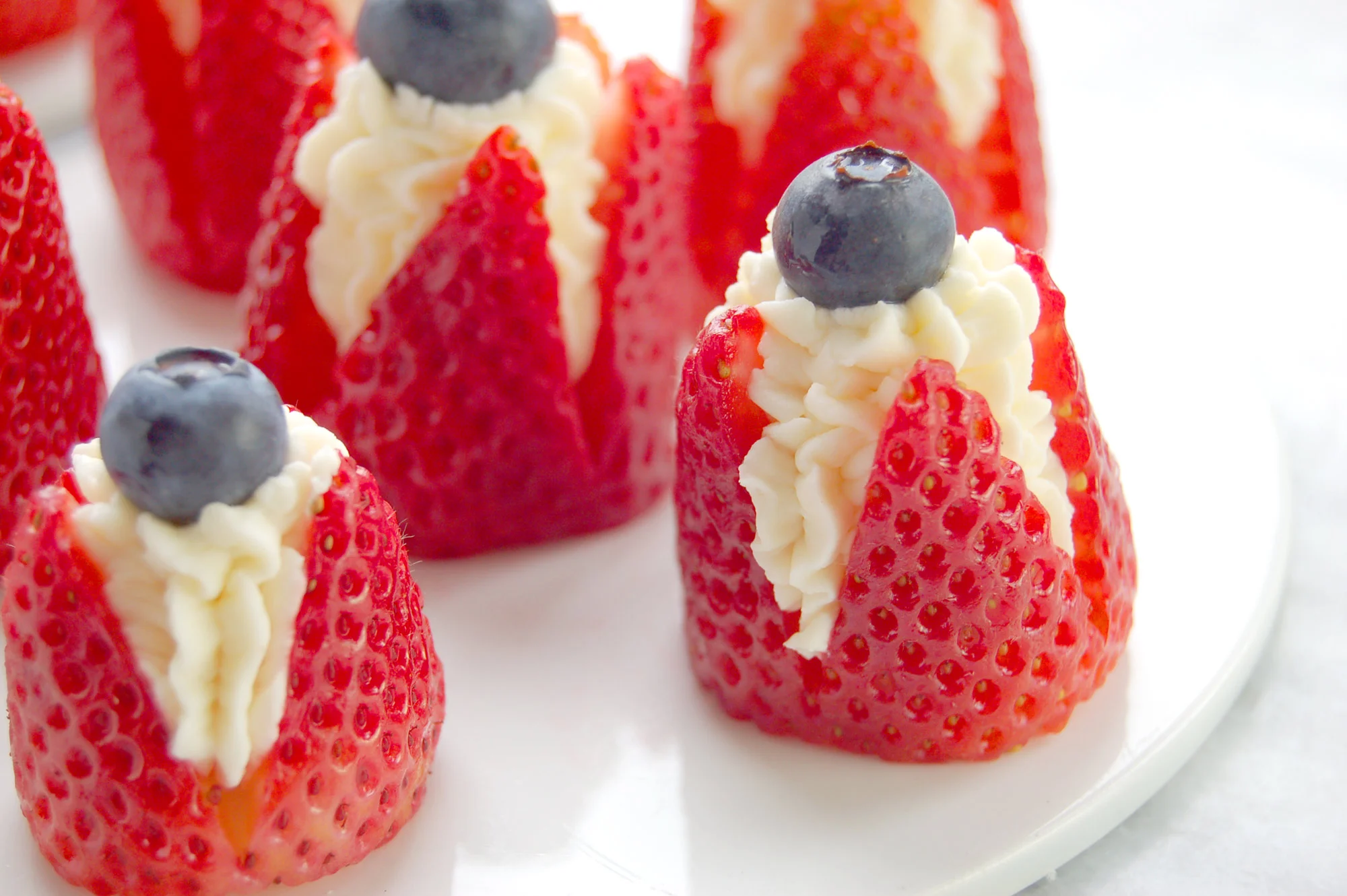 CheesecakeStrawberry1.jpg