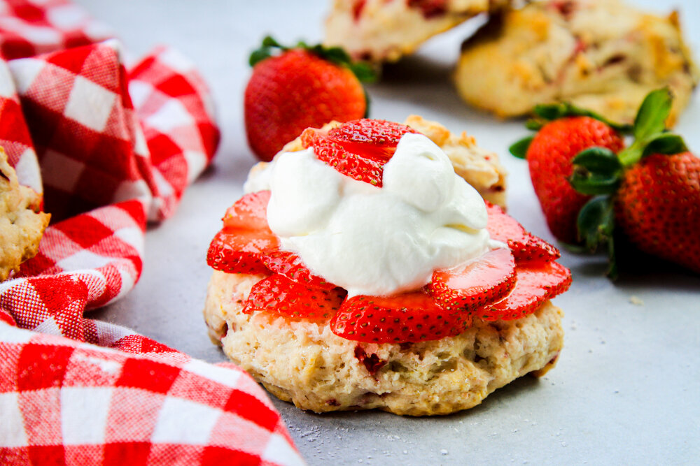 Sweet Biscuit Strawberry Shortcakes
