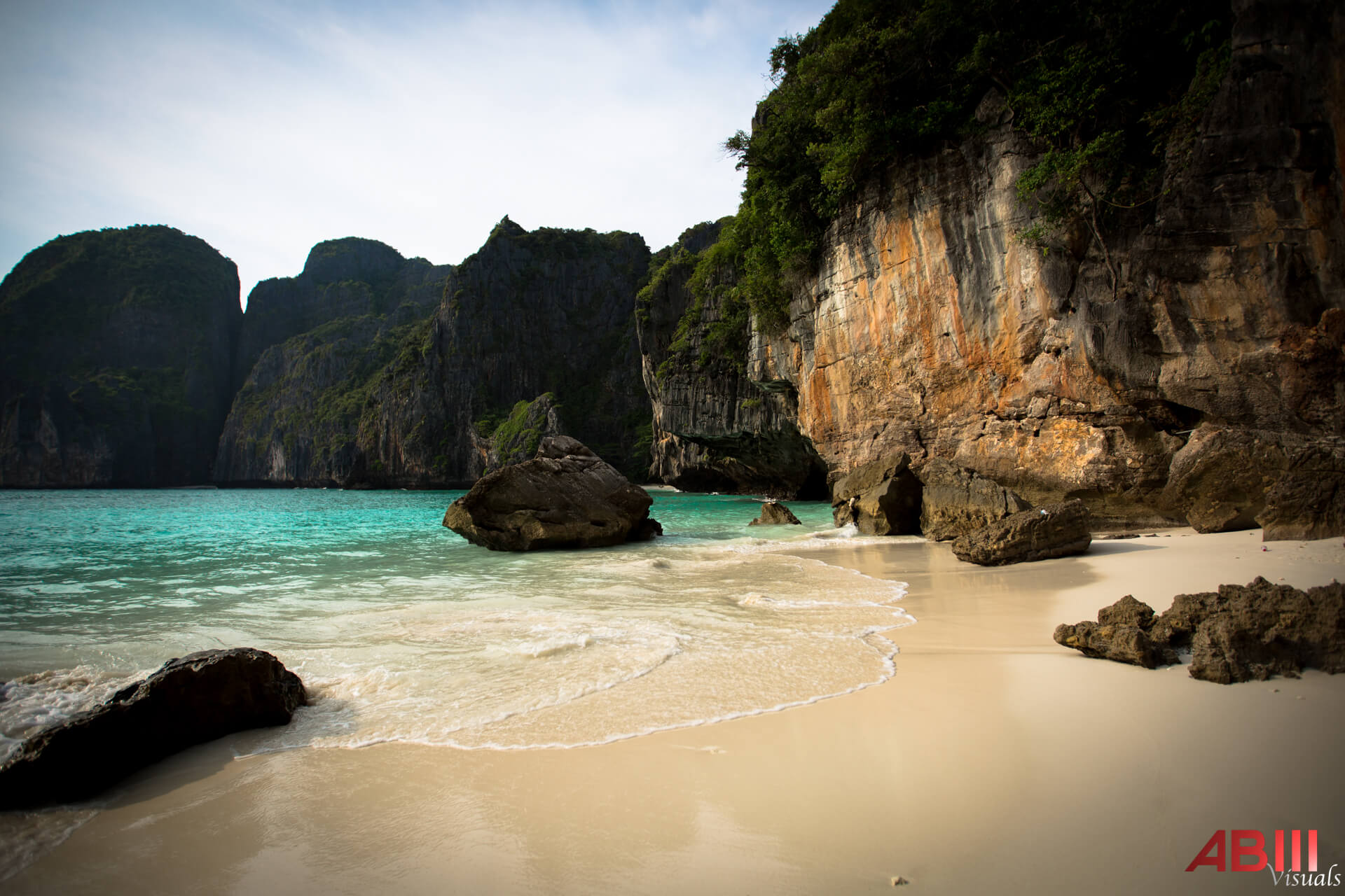 PhiPhi Island.jpg