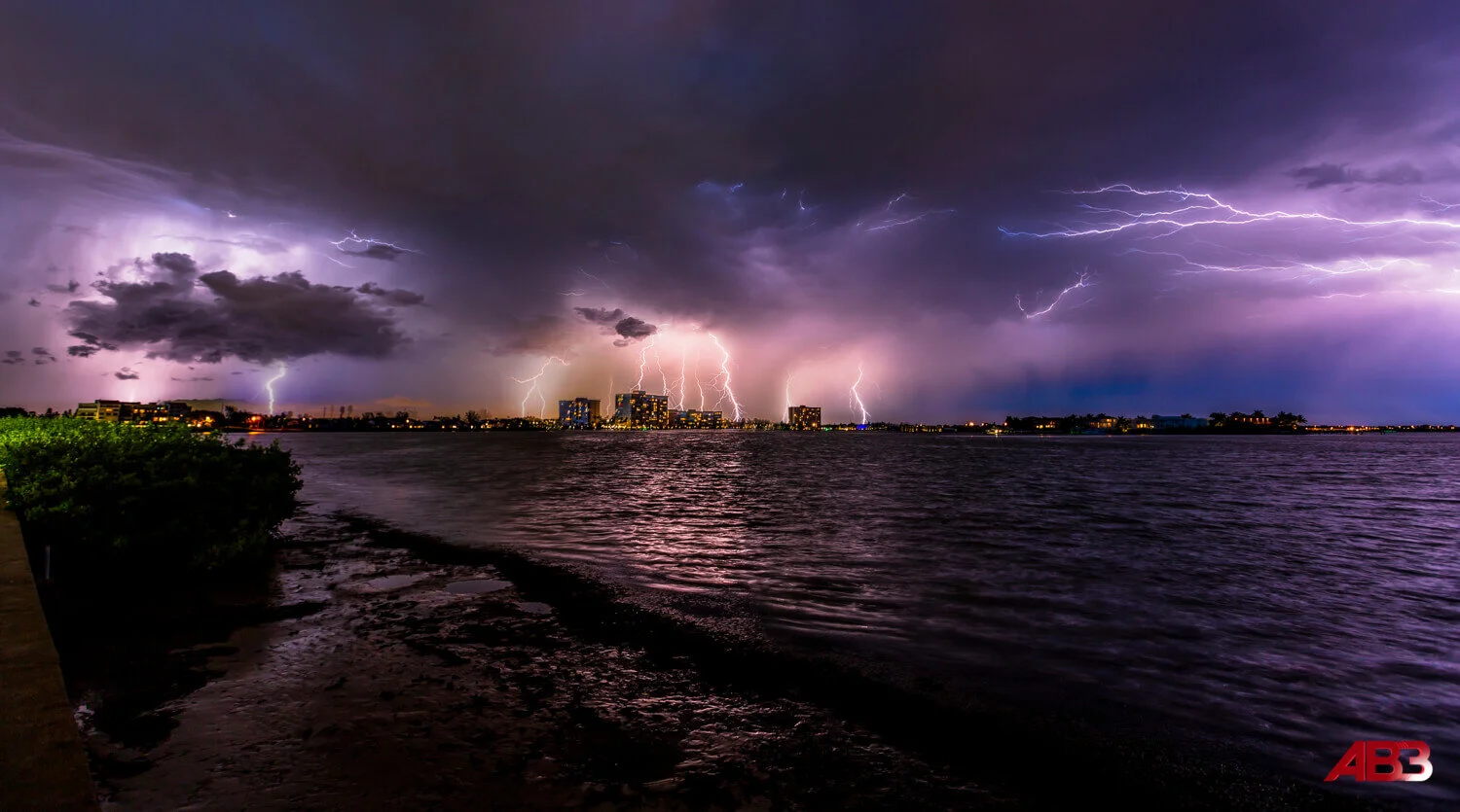 Whoa lightning 1.2--2.JPG