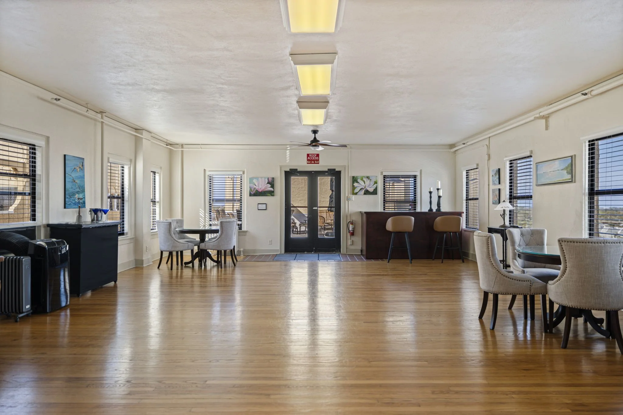 15-web-or-mls-AB3_130 4th Ave N Amenities-8.jpg