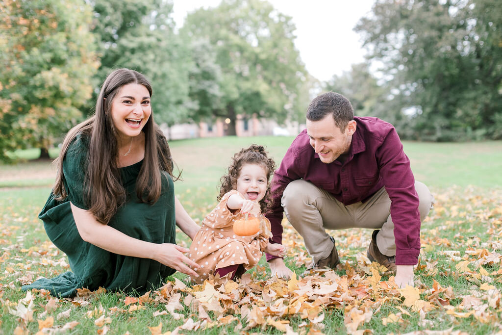 morton_park_wellesley_fall_family_photo_session_erica_pezente_photographer(45).jpg