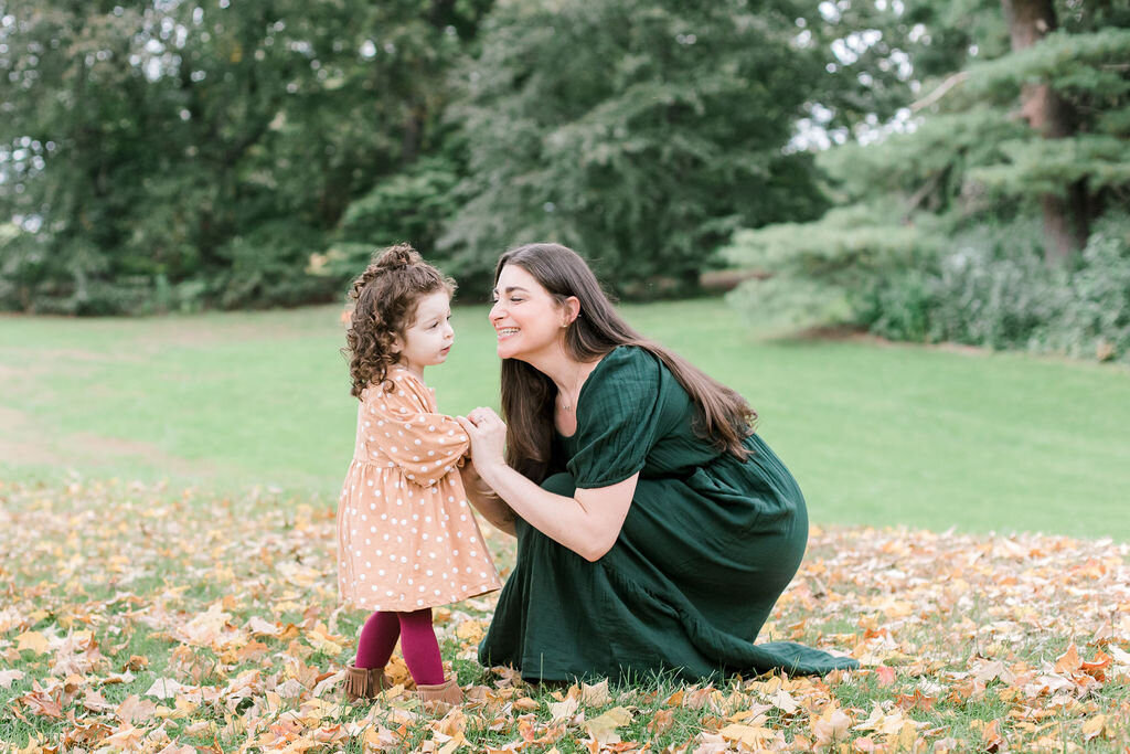 morton_park_wellesley_fall_family_photo_session_erica_pezente_photographer(50).jpg