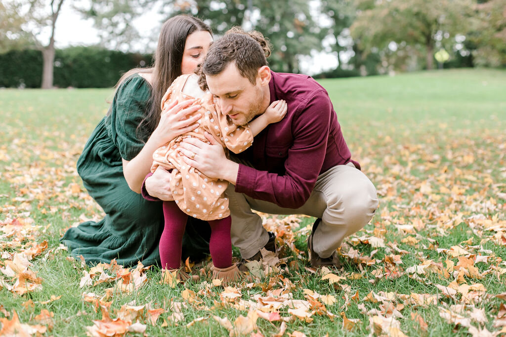 morton_park_wellesley_fall_family_photo_session_erica_pezente_photographer(77).jpg