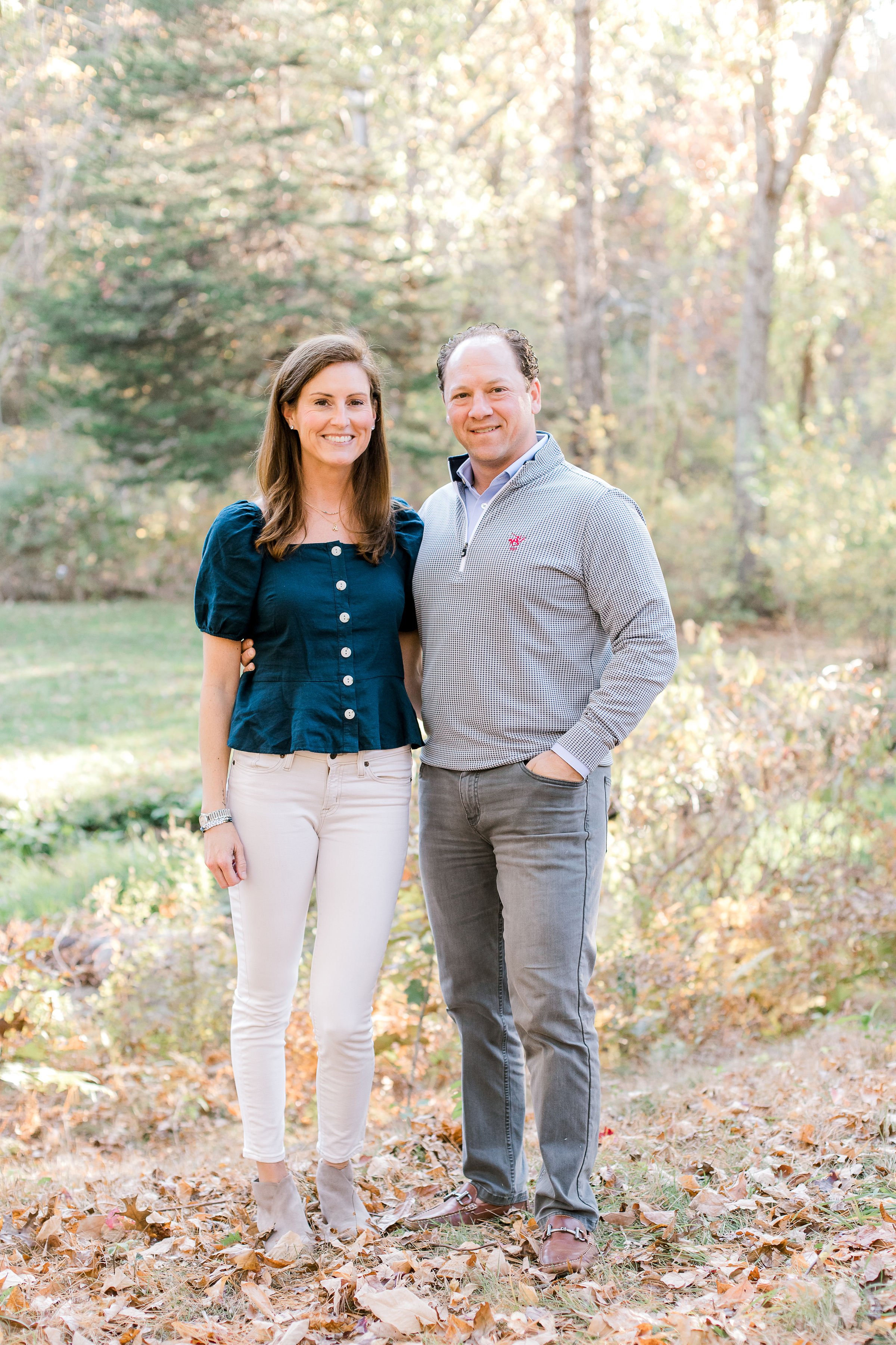 wayside_inn_grist_mill_sudbury_fall_family_photos_erica_pezente_photography(26).jpg