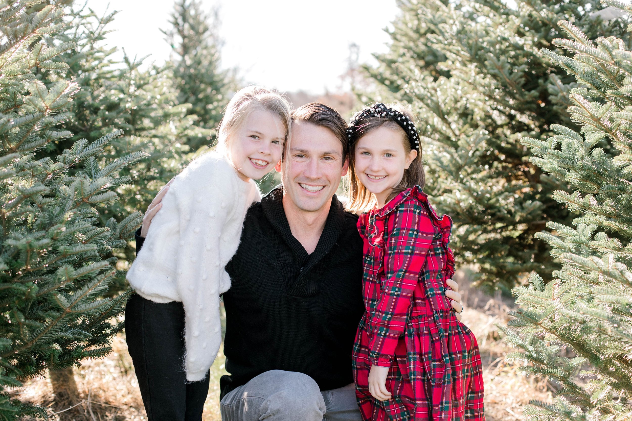 christmas_tree_mini_session_highfields_tree_farm_grafton_massachusetts_erica_pezente_photography(10) (1).jpg