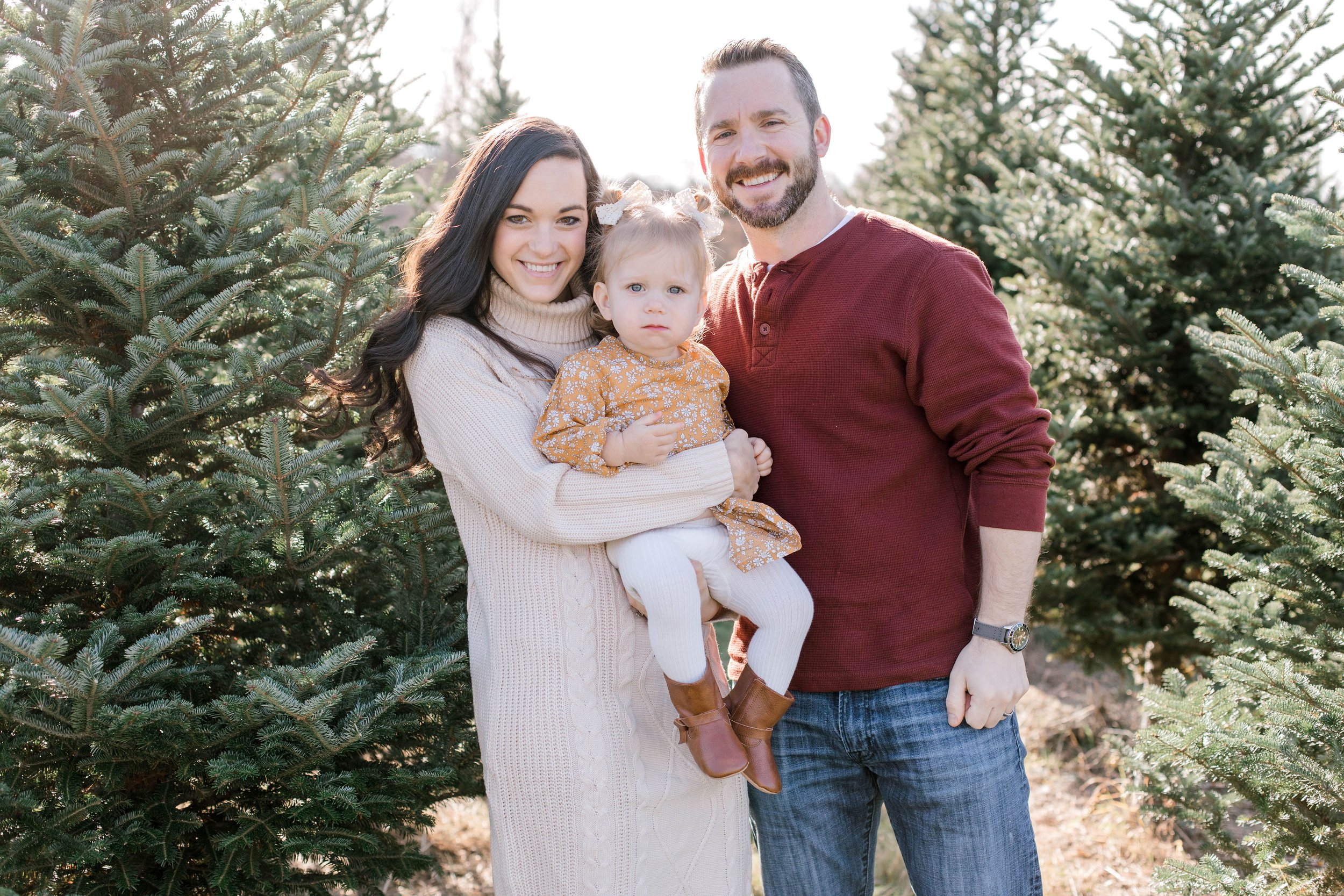 christmas_tree_mini_session_highfields_tree_farm_grafton_massachusetts_erica_pezente_photography(7).jpg