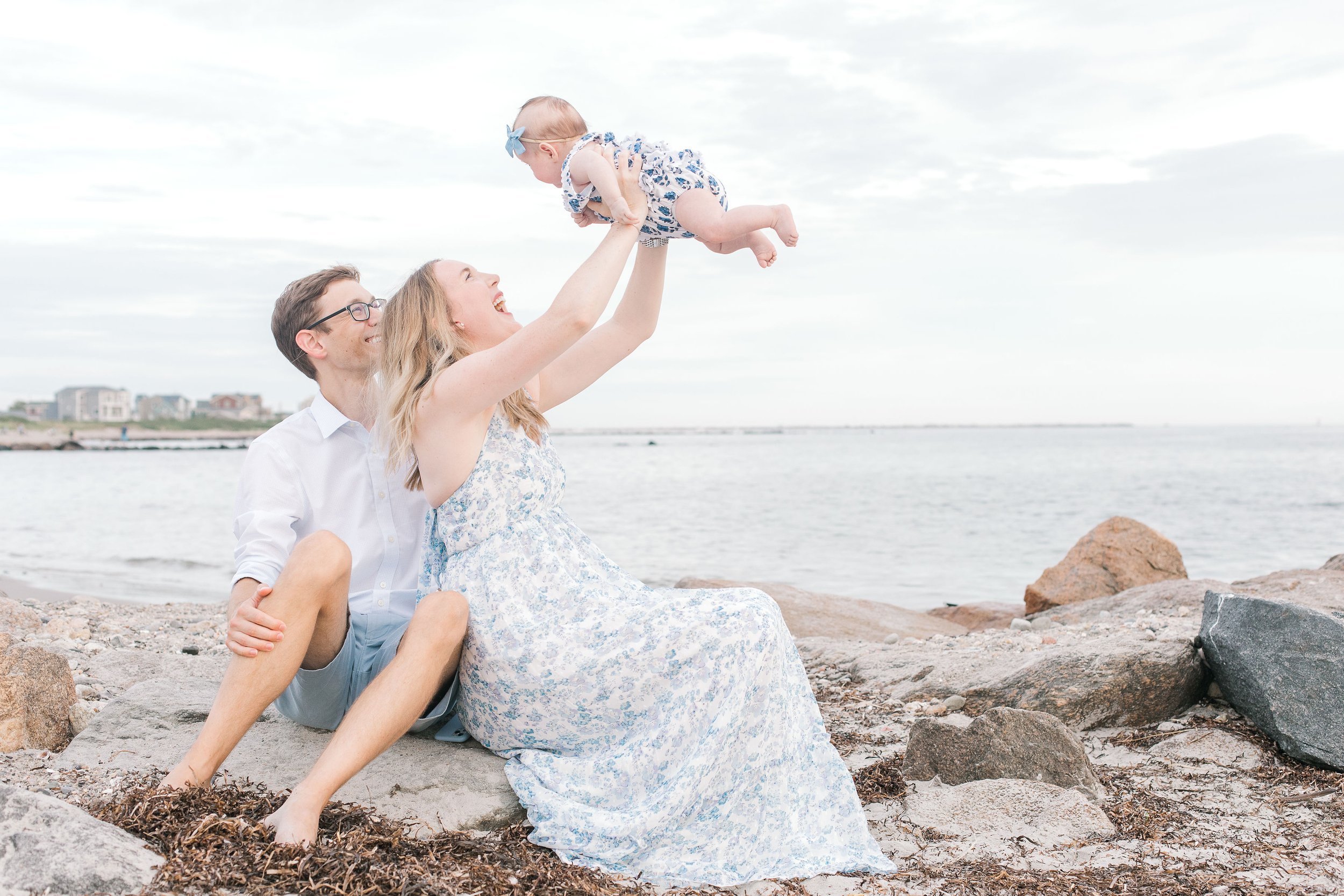 narragansett_rhode_island_summer_family_beach_photos_erica_pezente_photography(58).jpg