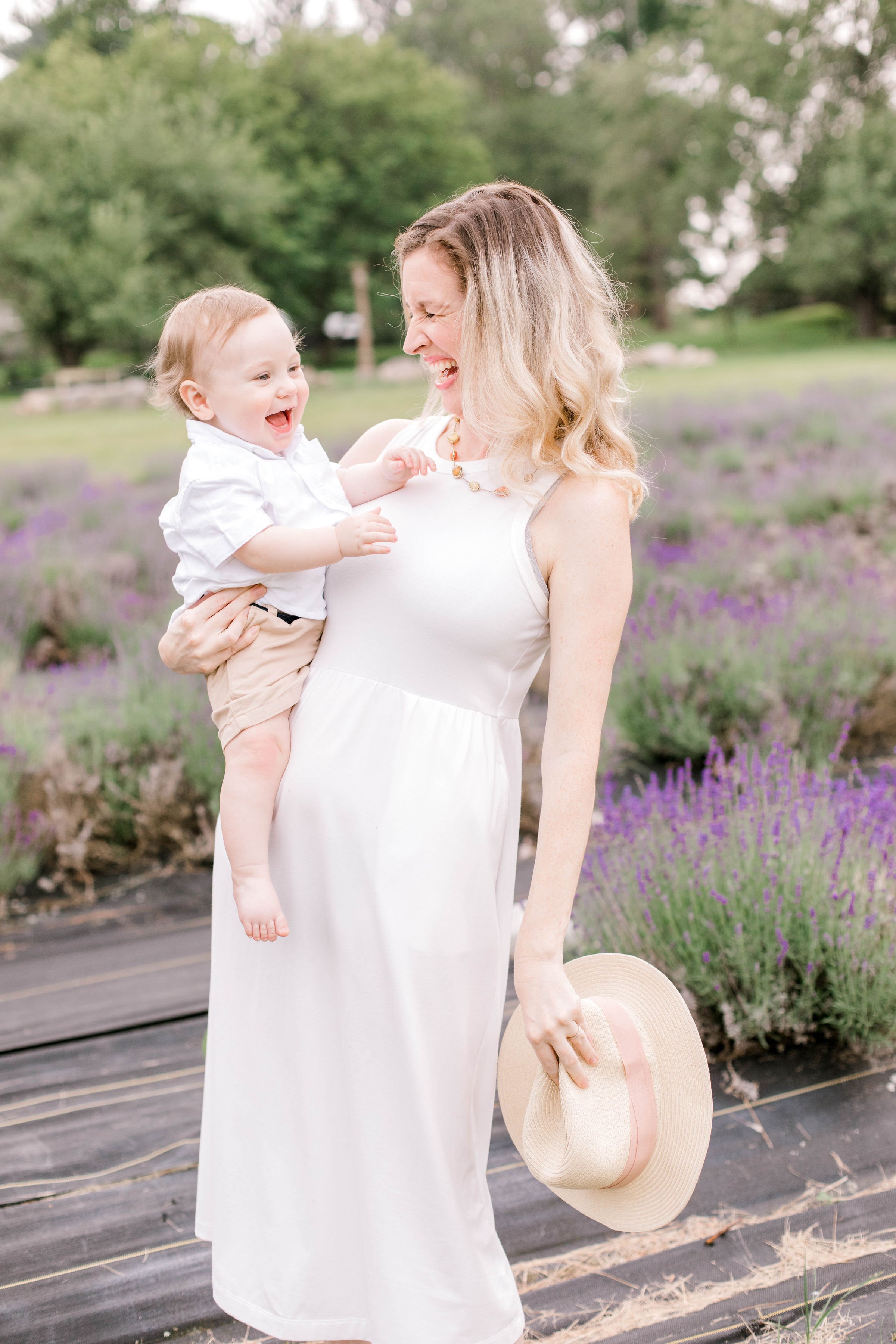 broad_hill_lavender_farm_family_photos_erica_pezente_photography(75).jpg