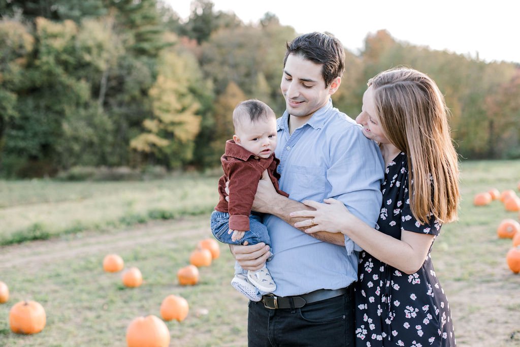 hansons_farm_pumpkin_patch_family_photos_erica_pezente_photography(38).jpg