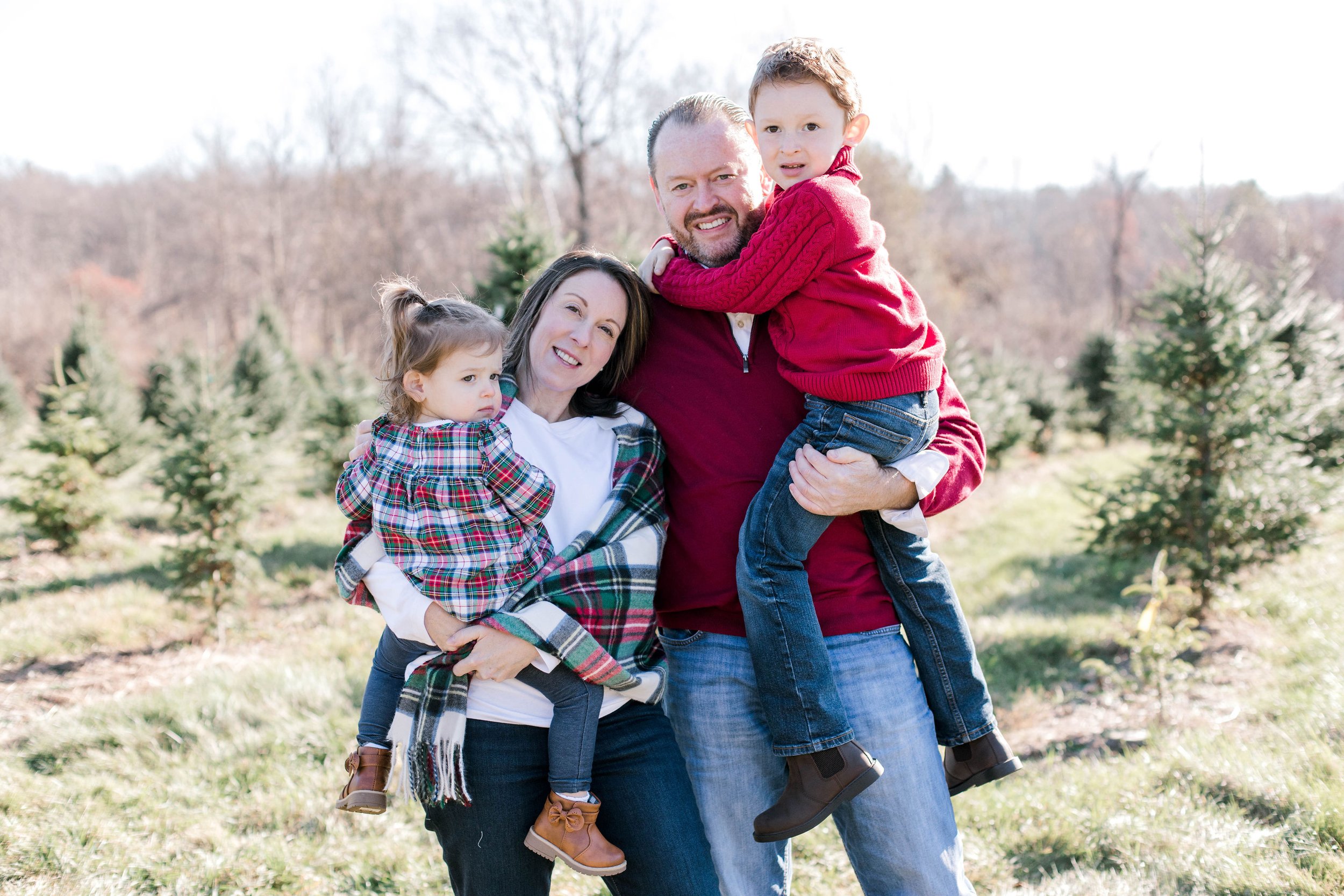 highfields_tree_farm_gafton_christmas_photos_erica_pezente_photography(16) (1).jpg