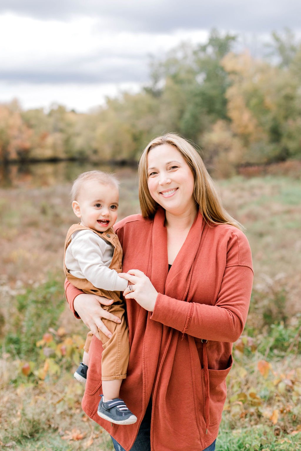 north_bridge_concord_fall_family_photos_erica_pezente_photography(37).jpg