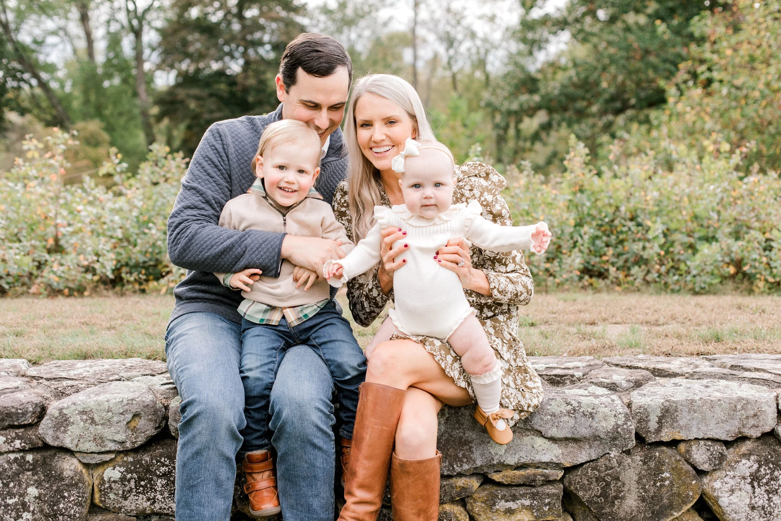 north_bridge_concord_fall_family_photos_erica_pezente_photograhy(79).jpg