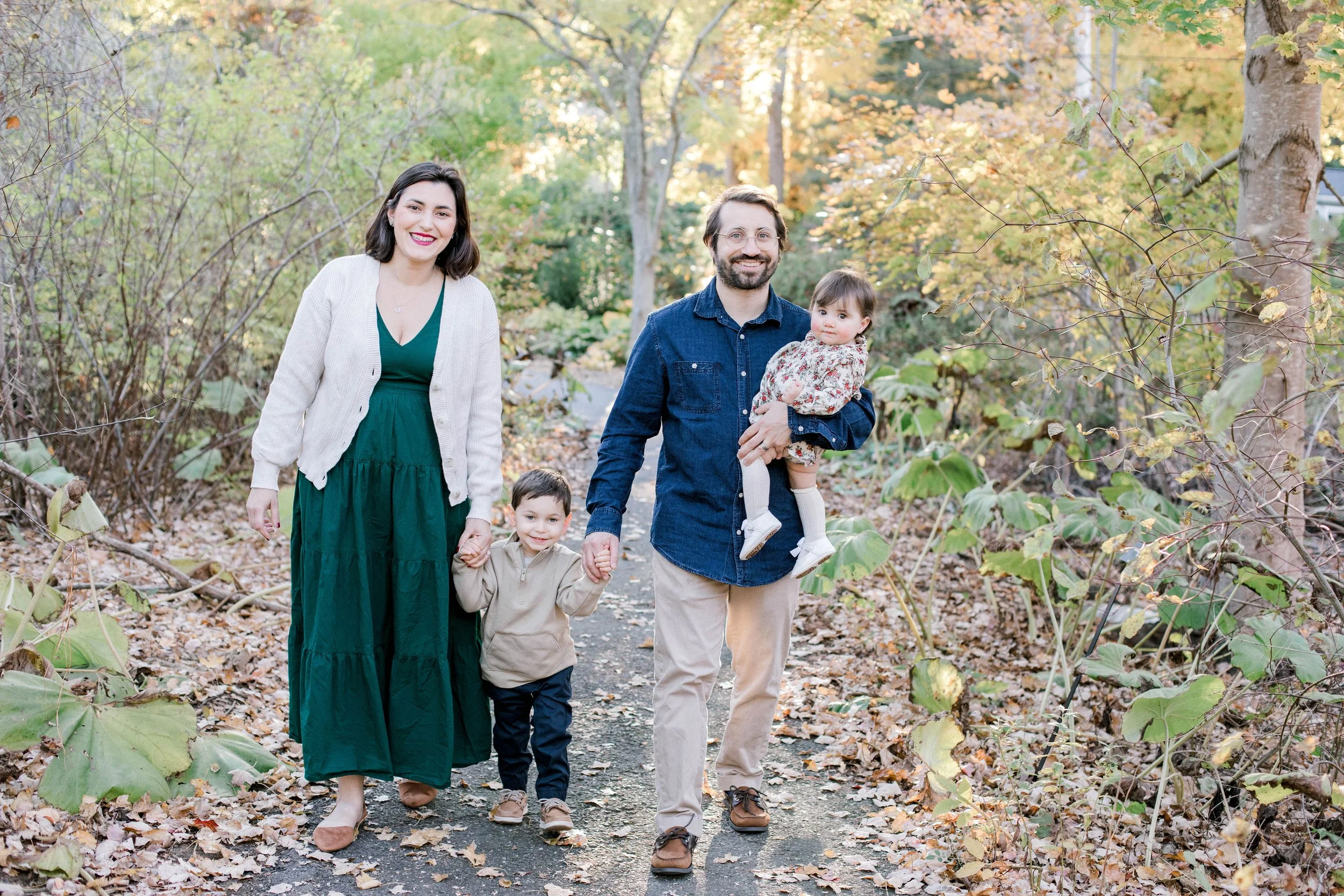acton_arboreutm_fall_family_photos_erica_pezente_photography(7) (3).jpg