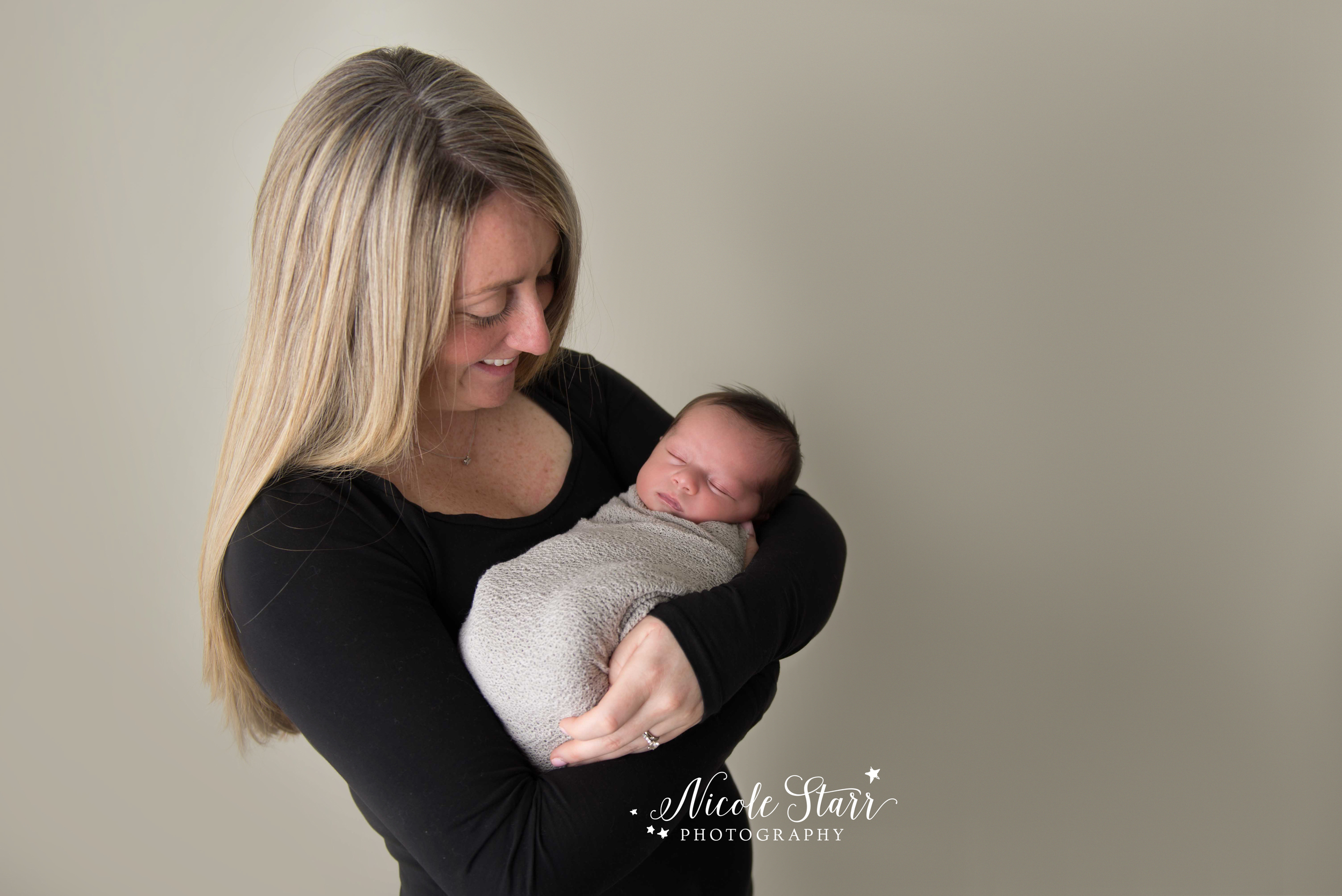 albany saratoga newborn photographer mother and baby.jpg