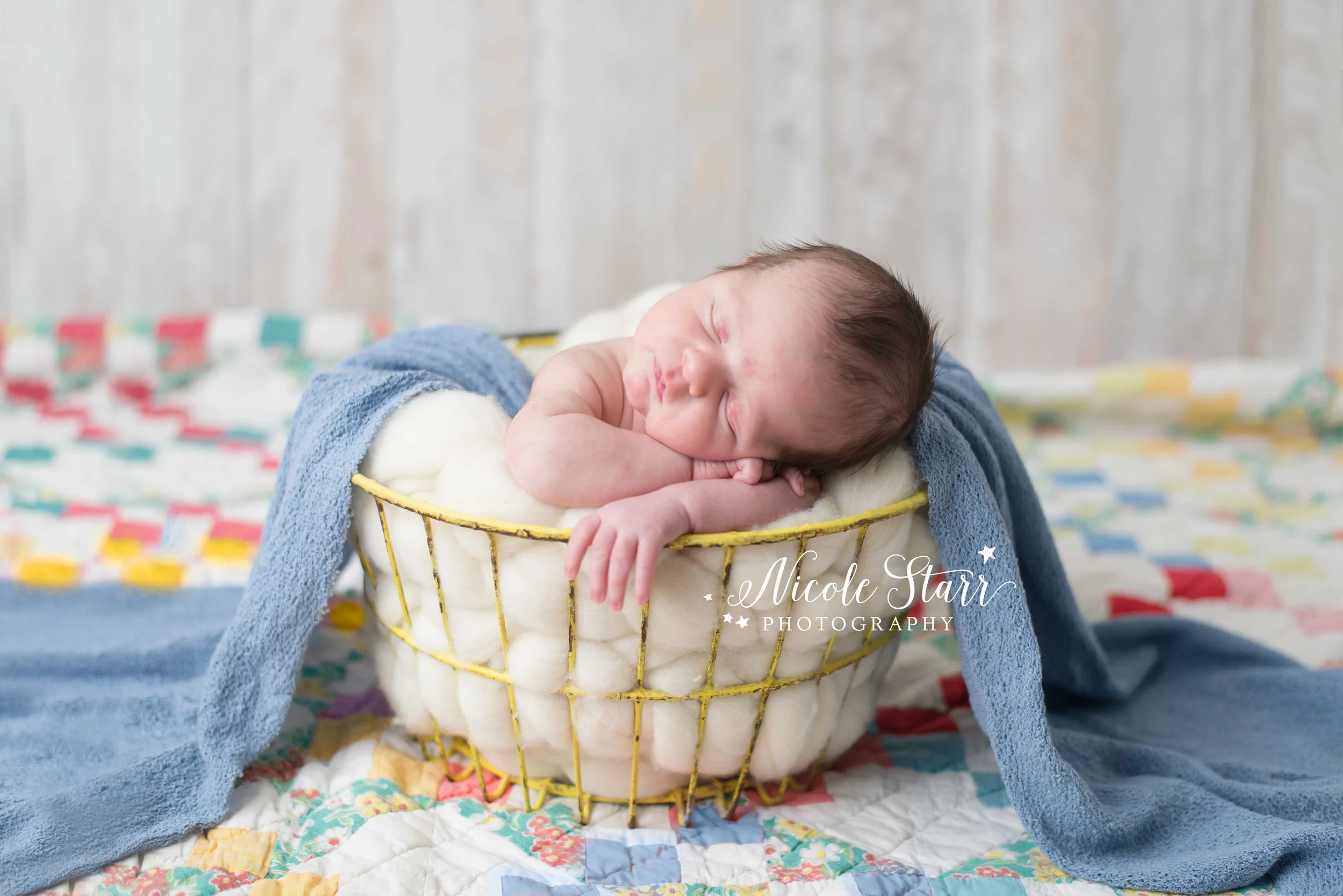 clifton park new york newborn photographer.jpg