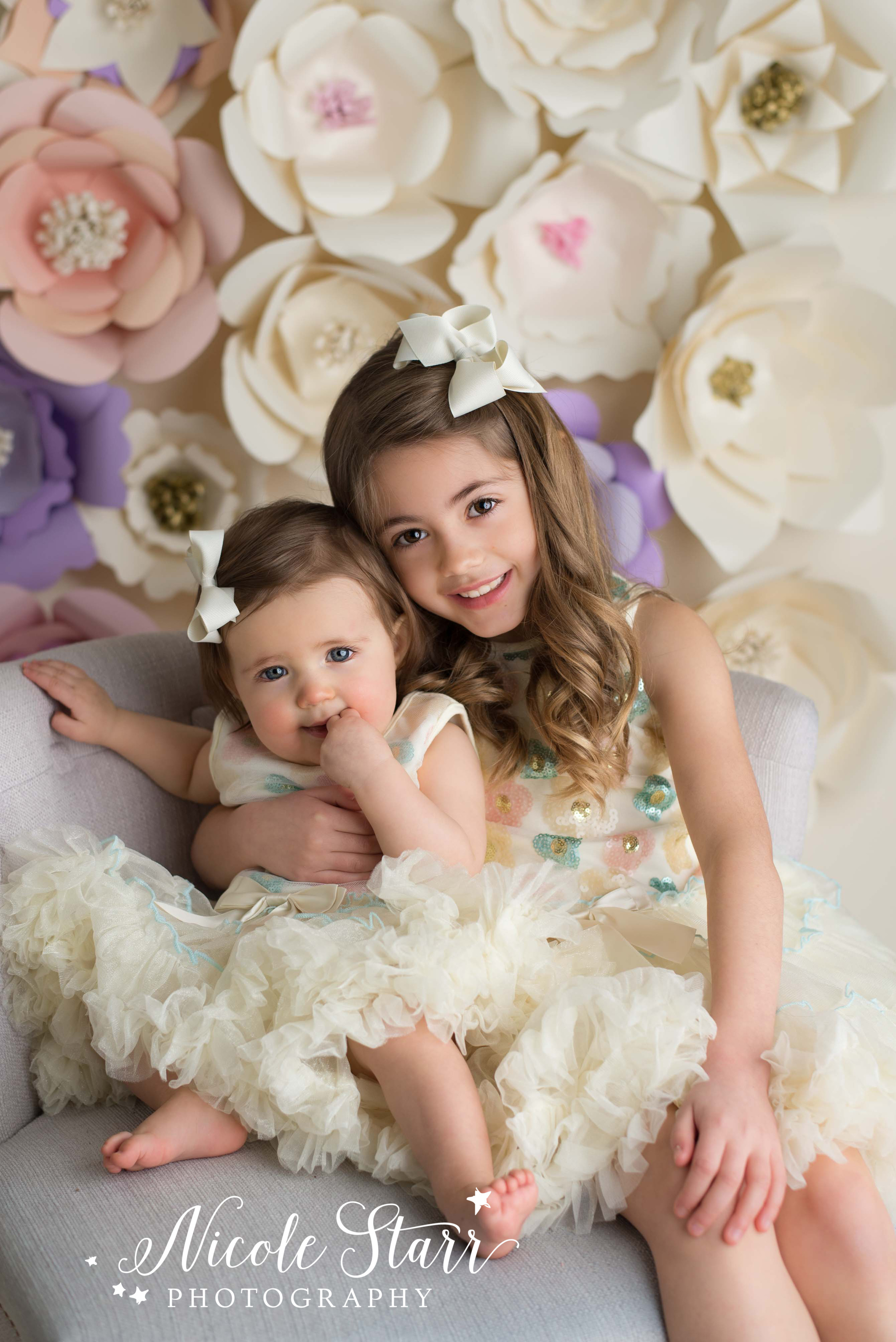 upstate new york family photographer studio DIY flower backdrop.jpg