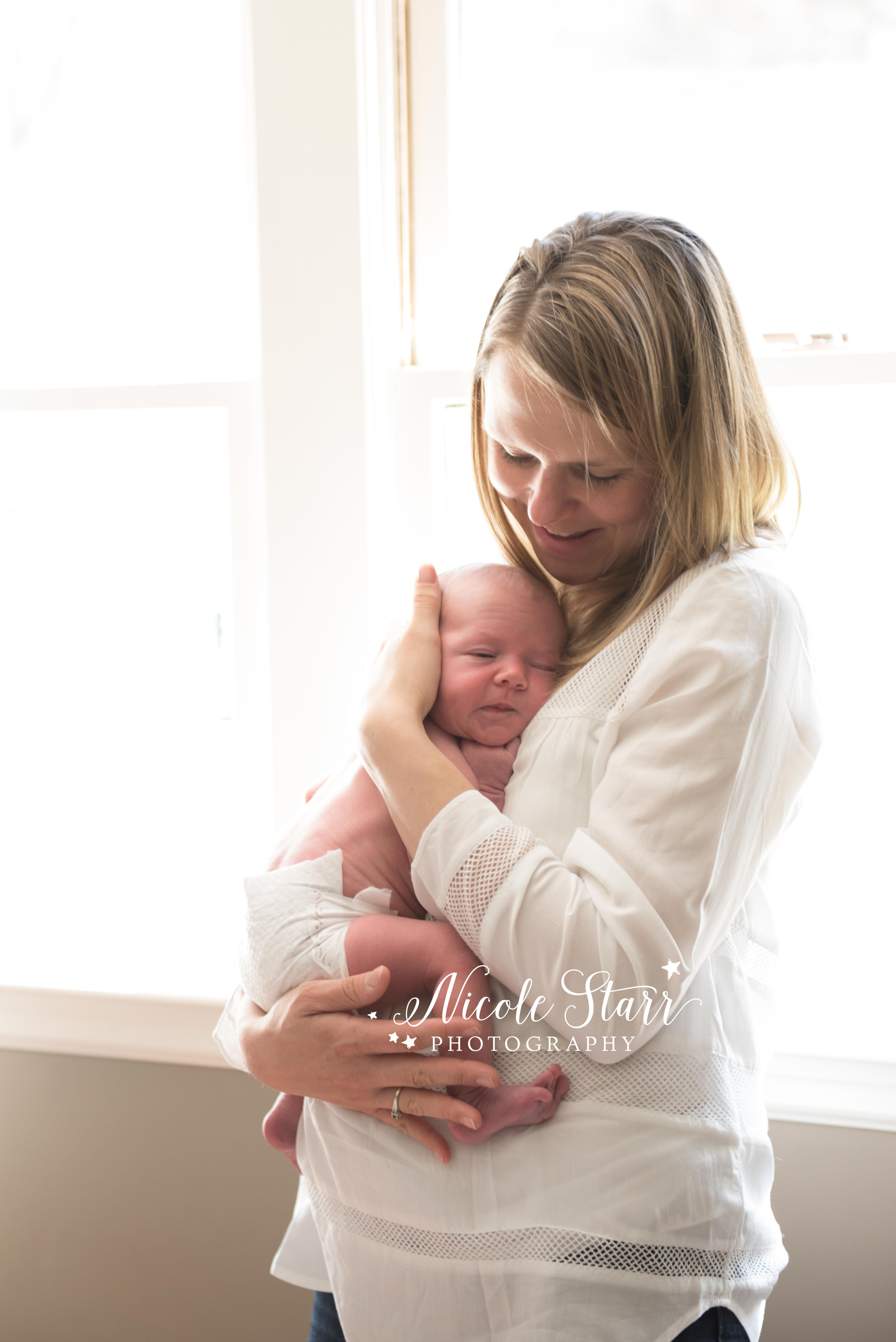 saratoga lifestyle newborn photographer mother and baby.jpg