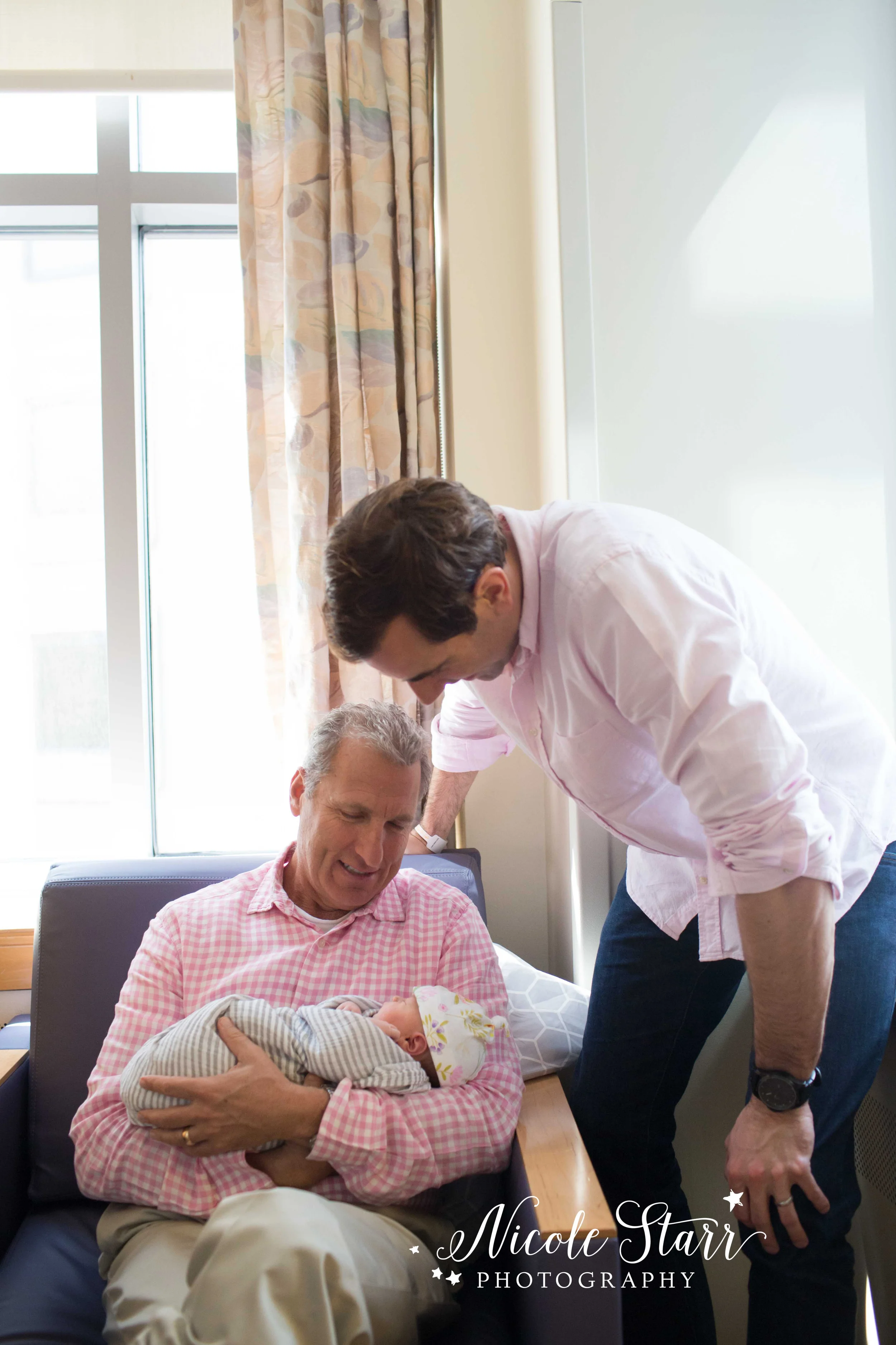hospital newborn photographer