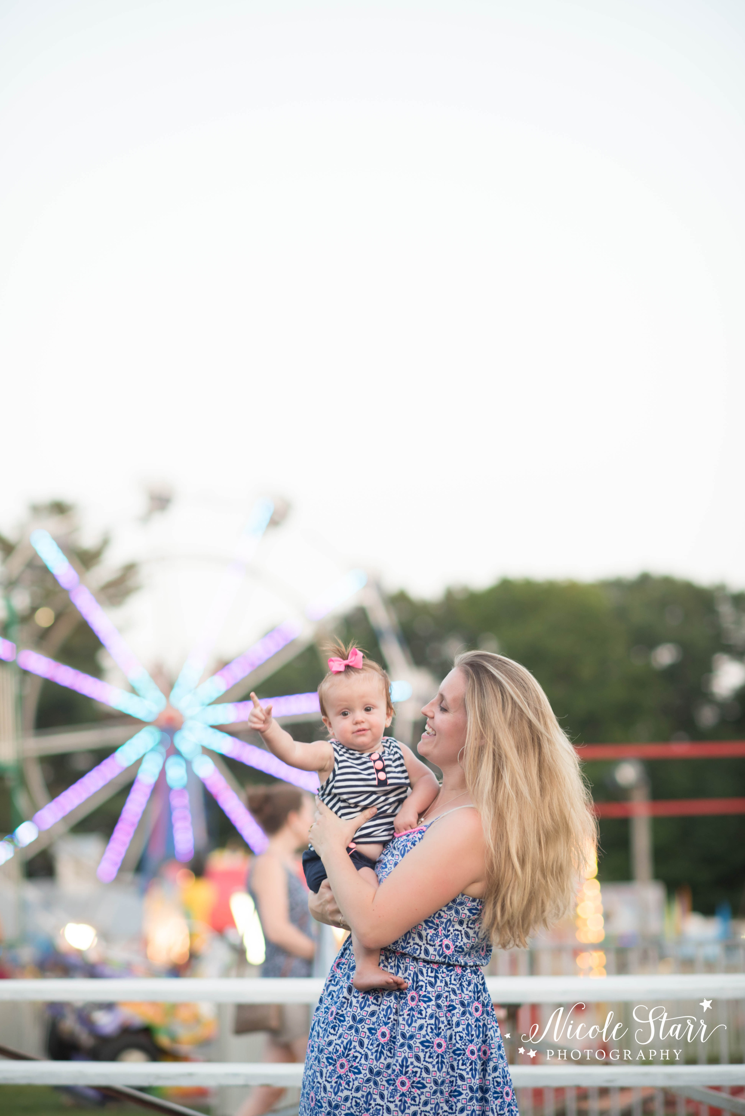 family photo shoot at the saratoga county fair new york.jpg