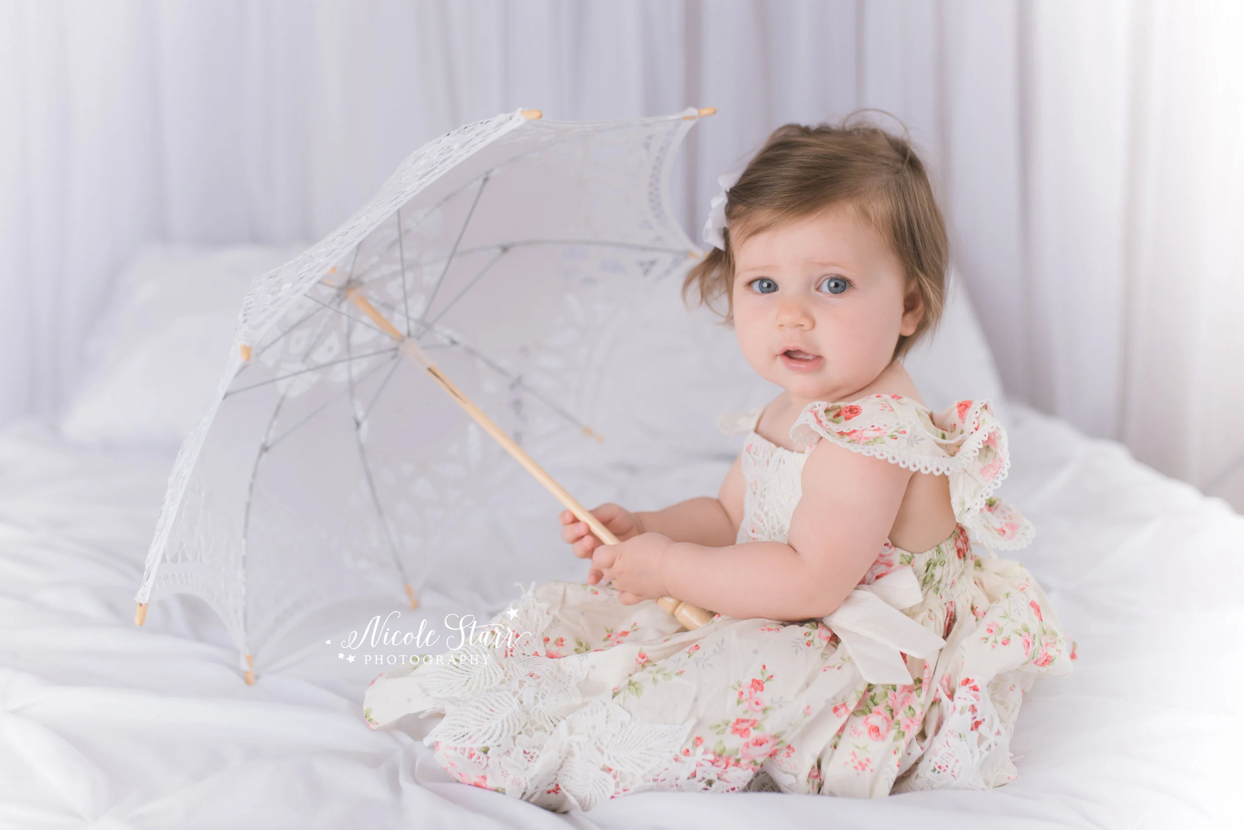Nicole Starr Photography | Saratoga Springs Cake Smash Photographer | Boston Cake Smash Photographer | Saratoga Springs Family Photographer | Boston Family Photographer