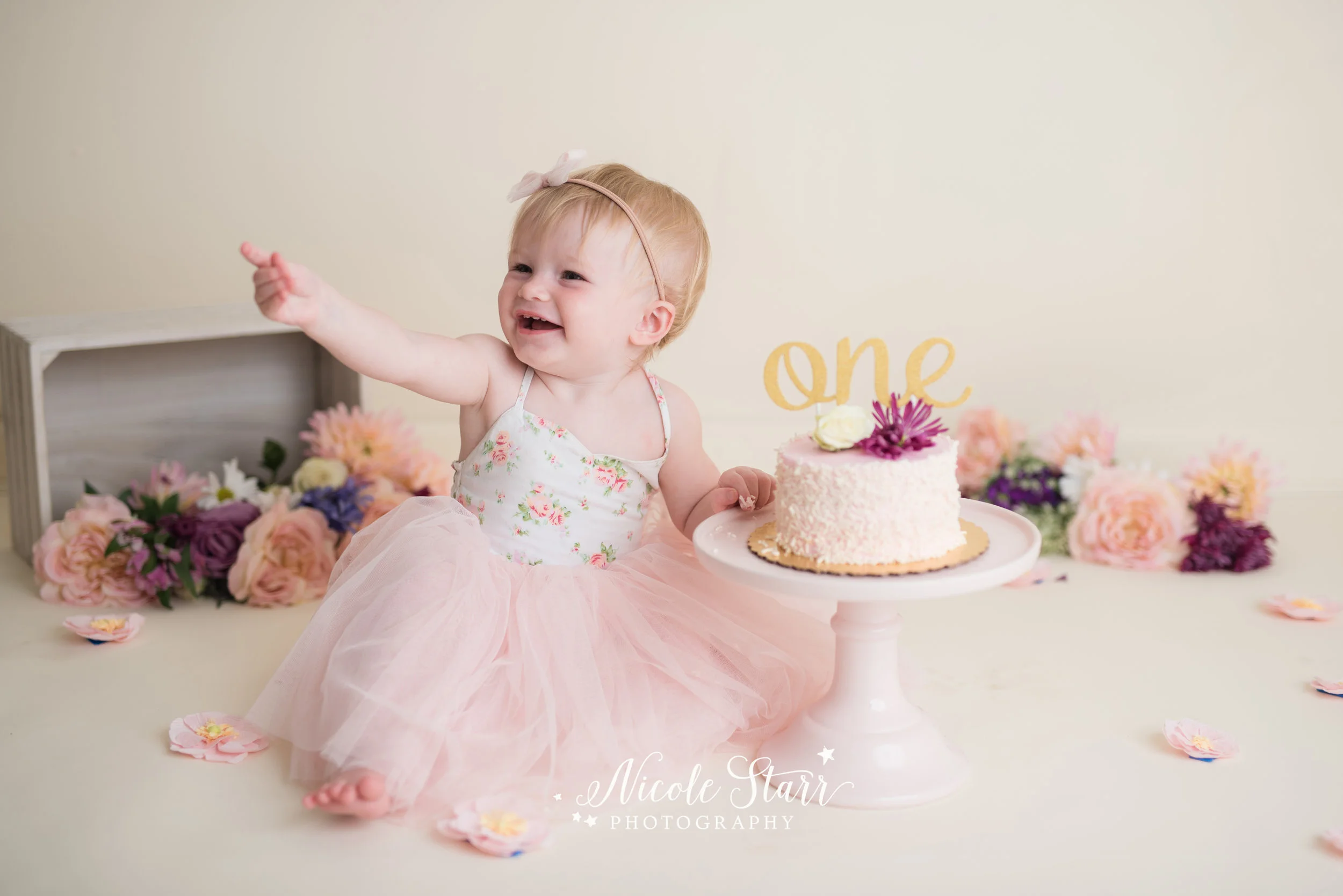 Nicole Starr Photography | Saratoga Springs Cake Smash Photographer | Boston Cake Smash Photographer | Saratoga Springs Family Photographer | Boston Family Photographer