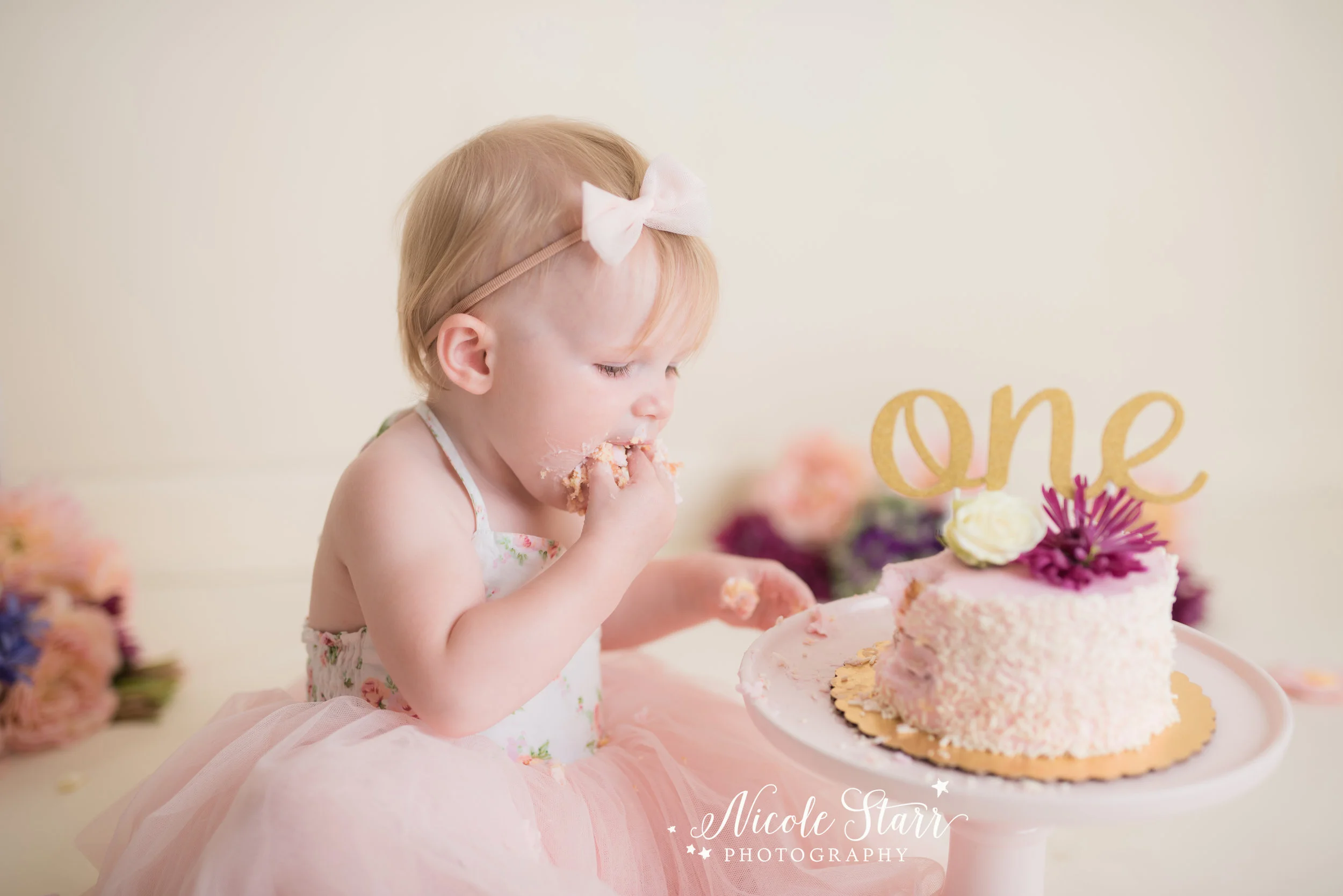 Nicole Starr Photography | Saratoga Springs Cake Smash Photographer | Boston Cake Smash Photographer | Saratoga Springs Family Photographer | Boston Family Photographer