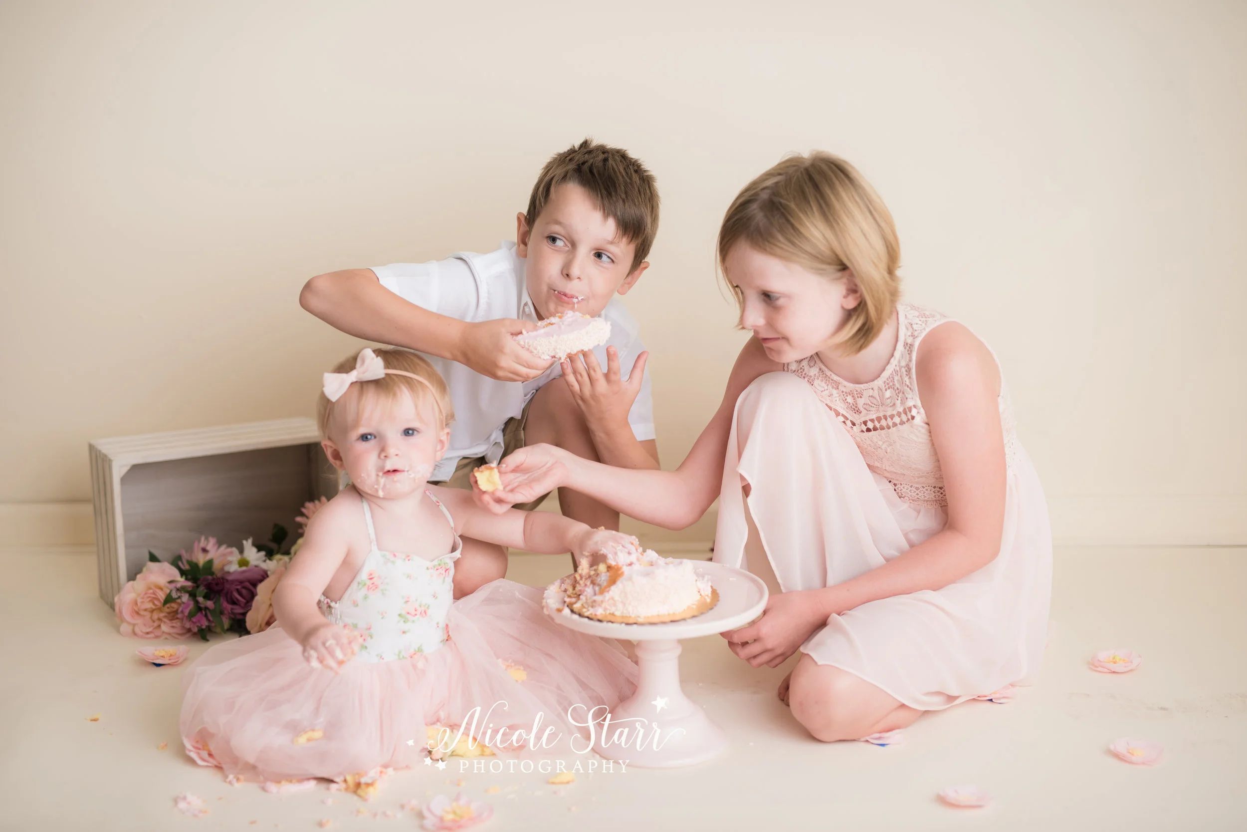 Nicole Starr Photography | Saratoga Springs Cake Smash Photographer | Boston Cake Smash Photographer | Saratoga Springs Family Photographer | Boston Family Photographer