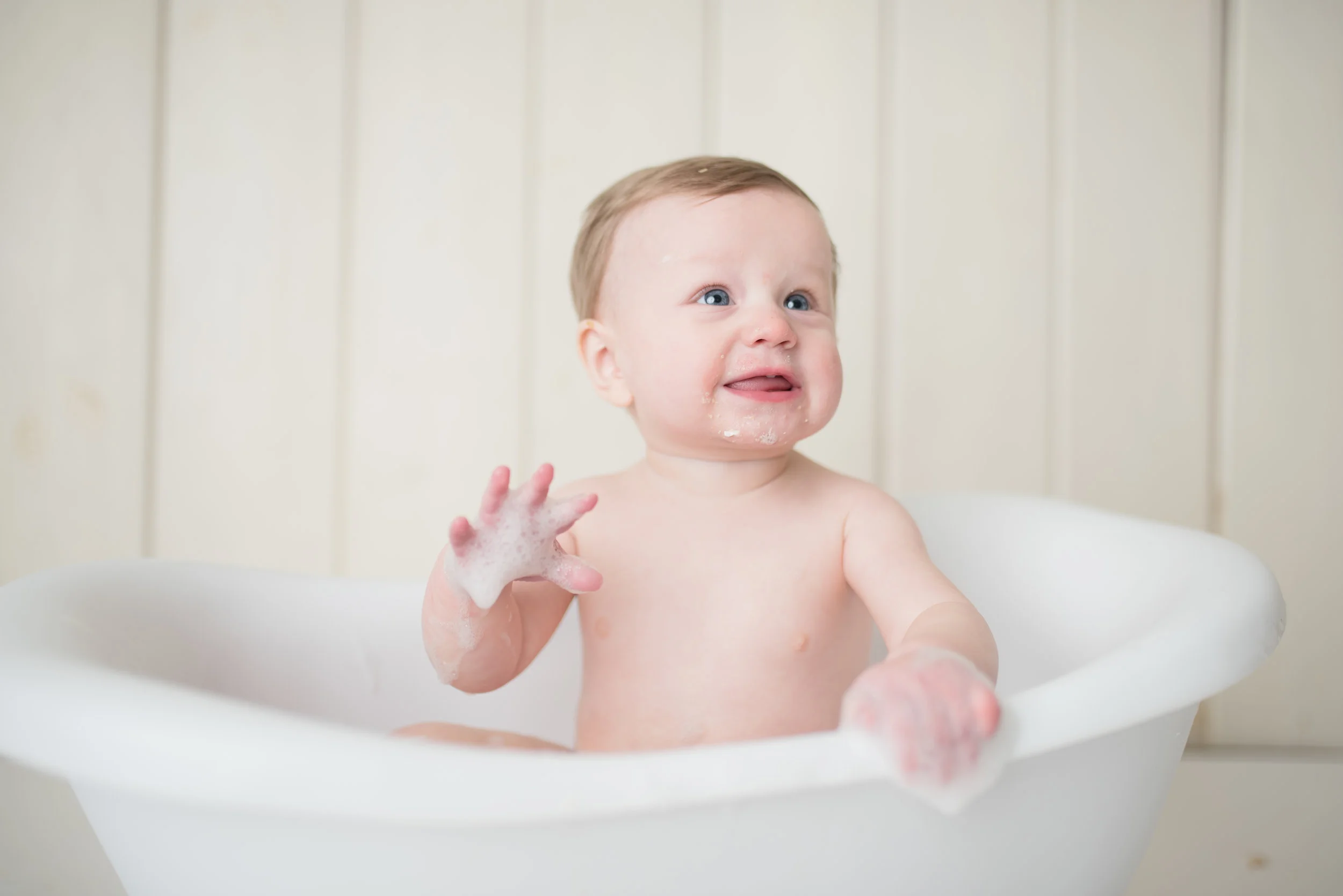 Nicole Starr Photography | Saratoga Springs Cake Smash Photographer | Boston Cake Smash Photographer | Saratoga Springs Family Photographer | Boston Family Photographer  Delmar NY Cake Smash Photographer | Loudonville NY Cake Smash Photographer