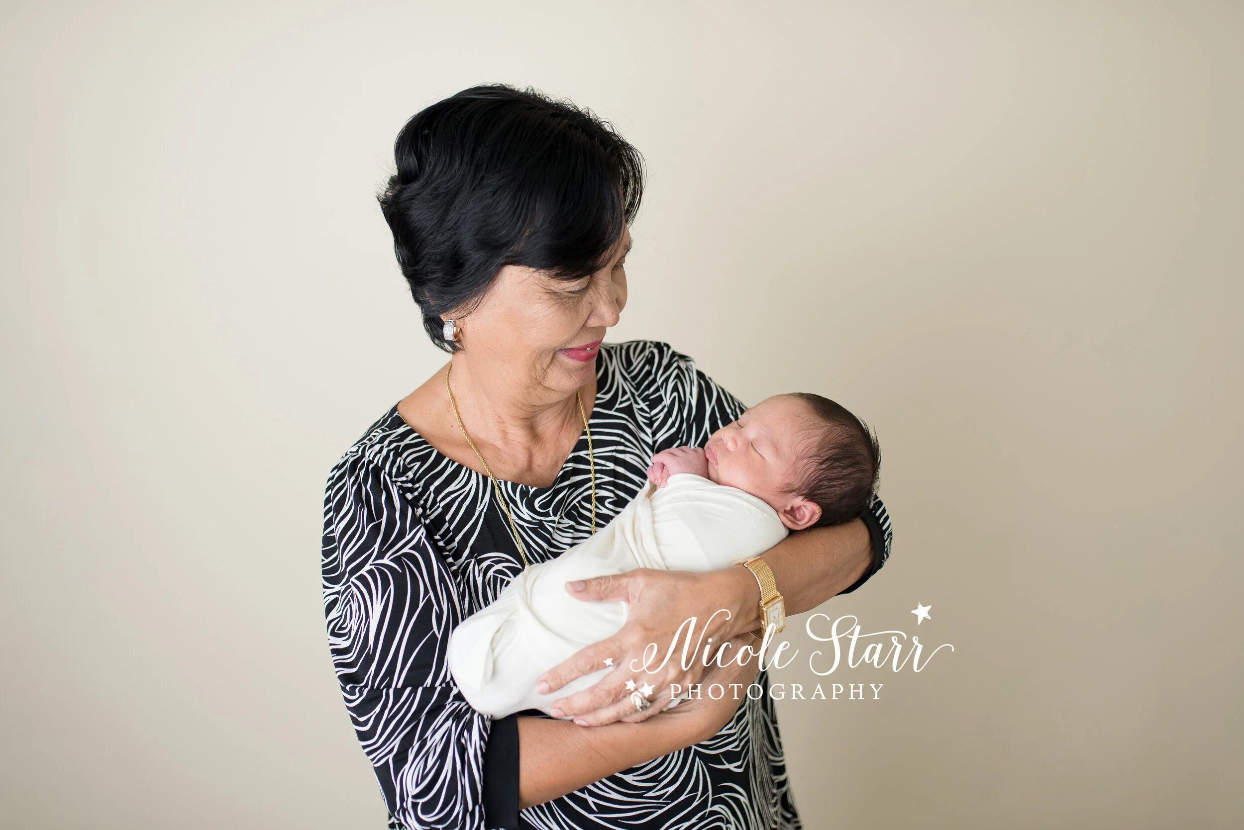 Nicole Starr Photography | Saratoga Springs Newborn Photographer | Boston Newborn Photographer | Upstate NY Newborn Photographer | Newborn Photographer | Delmar NY Newborn Photographer | Loudonville NY Newborn Photographer | client wardrobe, outfits…
