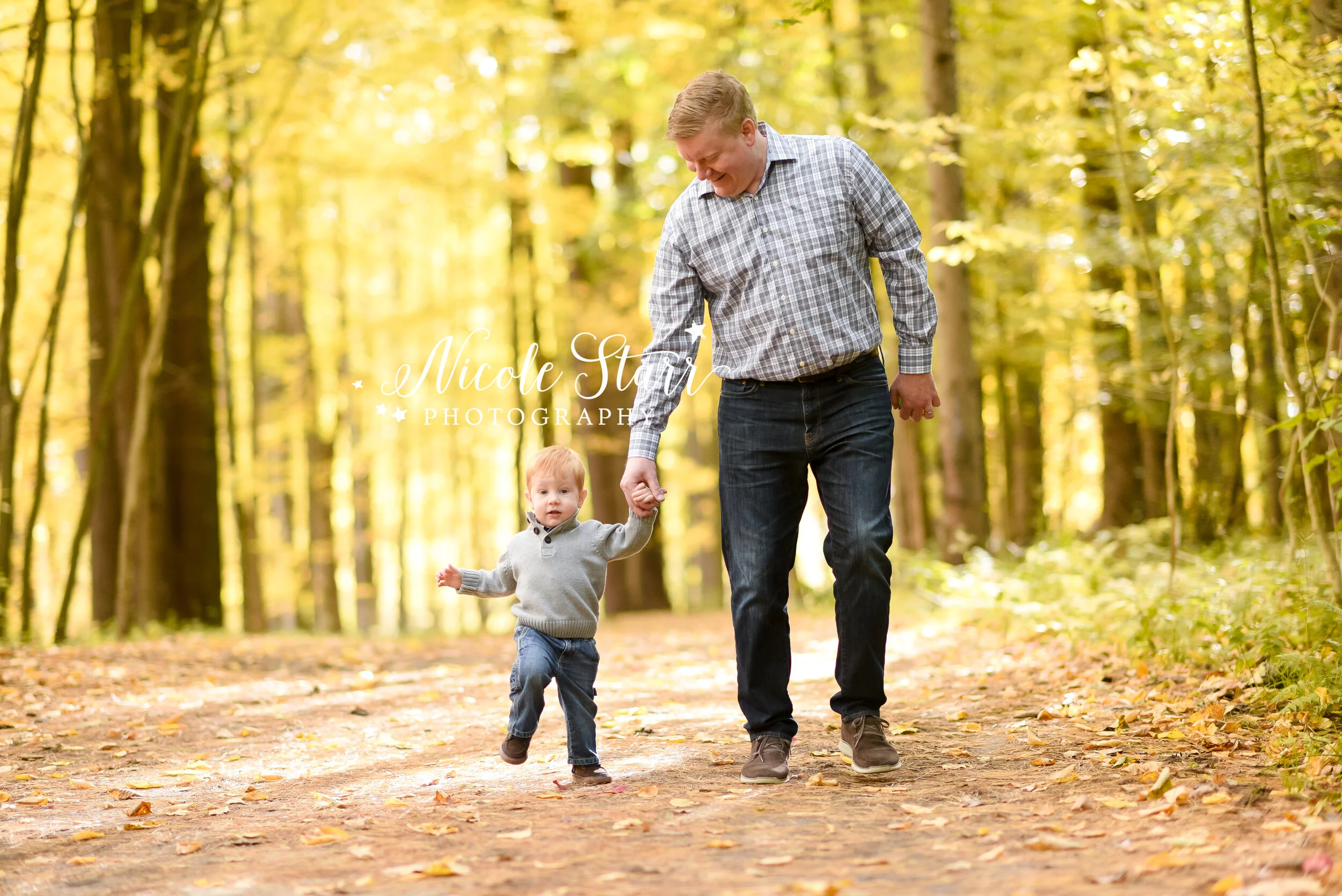 Nicole Starr Photography | Saratoga Springs Family Photographer | Boston Family Photographer | Upstate NY Family Photographer | Family Photographer | Delmar NY family photographer | Loudonville NY family photographer, what to wear for family portrai…