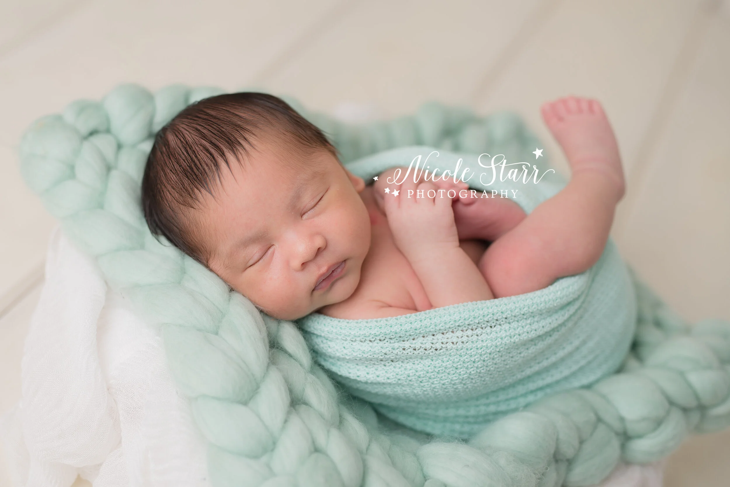 Nicole Starr Photography | Saratoga Springs Newborn Photographer | Boston Newborn Photographer | Upstate NY Newborn Photographer | Newborn Photographer | Delmar NY Newborn Photographer | Loudonville NY Newborn Photographer | client wardrobe, outfits…