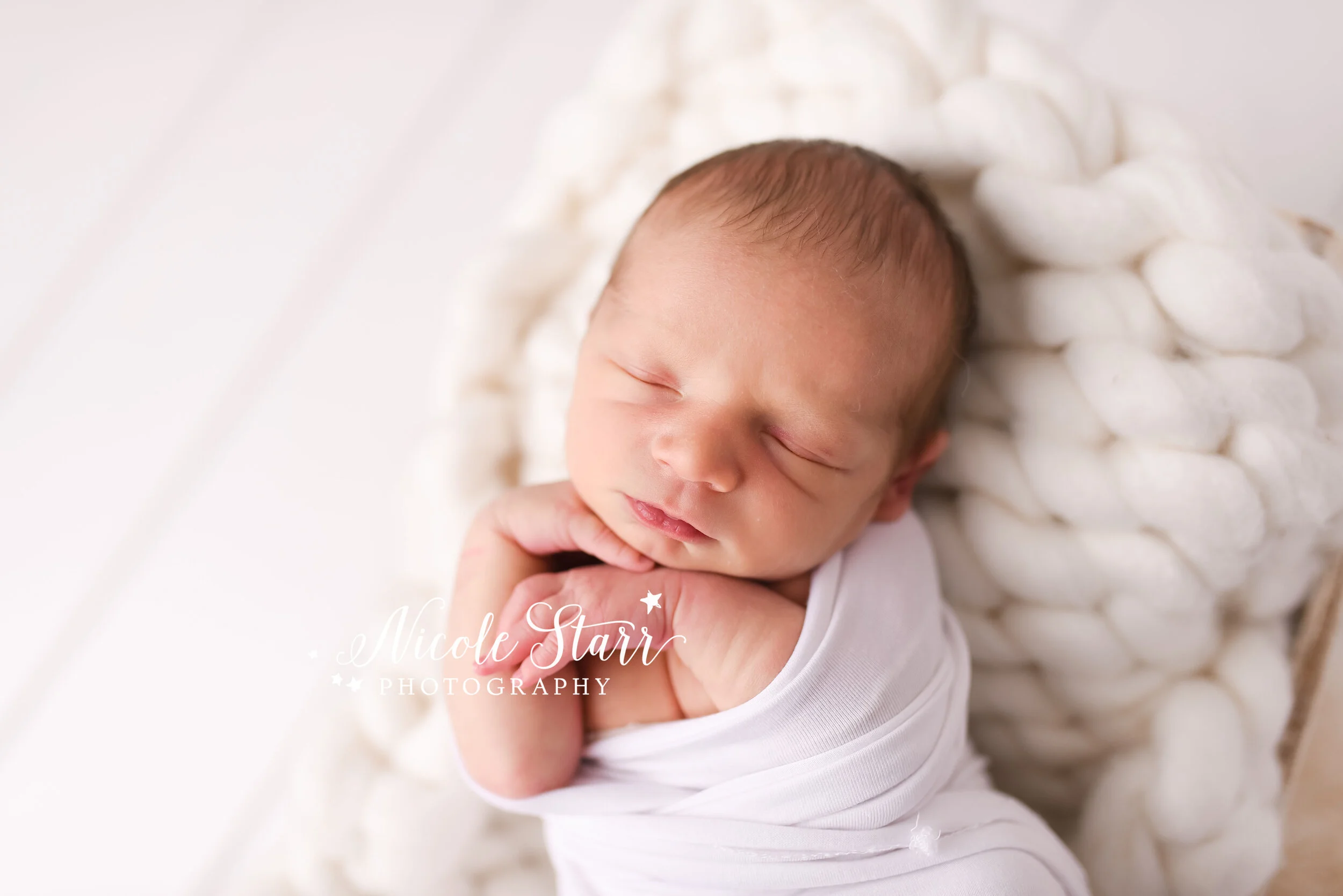 newborn session with baby and big sister by Nicole Starr Photography | Saratoga Springs Newborn Photographer | Boston Newborn Photographer | Upstate NY Newborn Photographer | Newborn Photographer | Delmar NY Newborn Photographer | Loudonville Newbor…